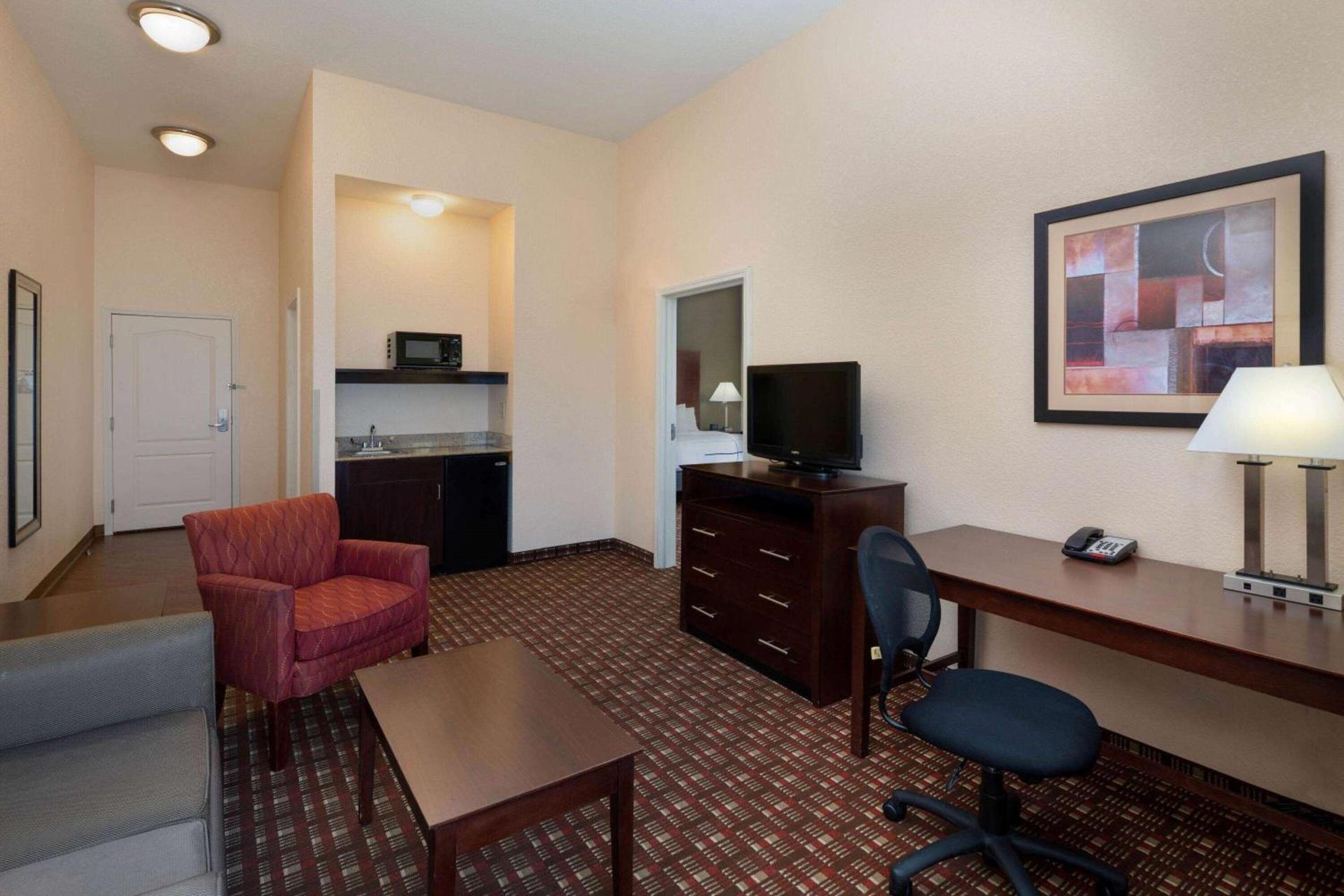 La Quinta by Wyndham Macon West photo 7