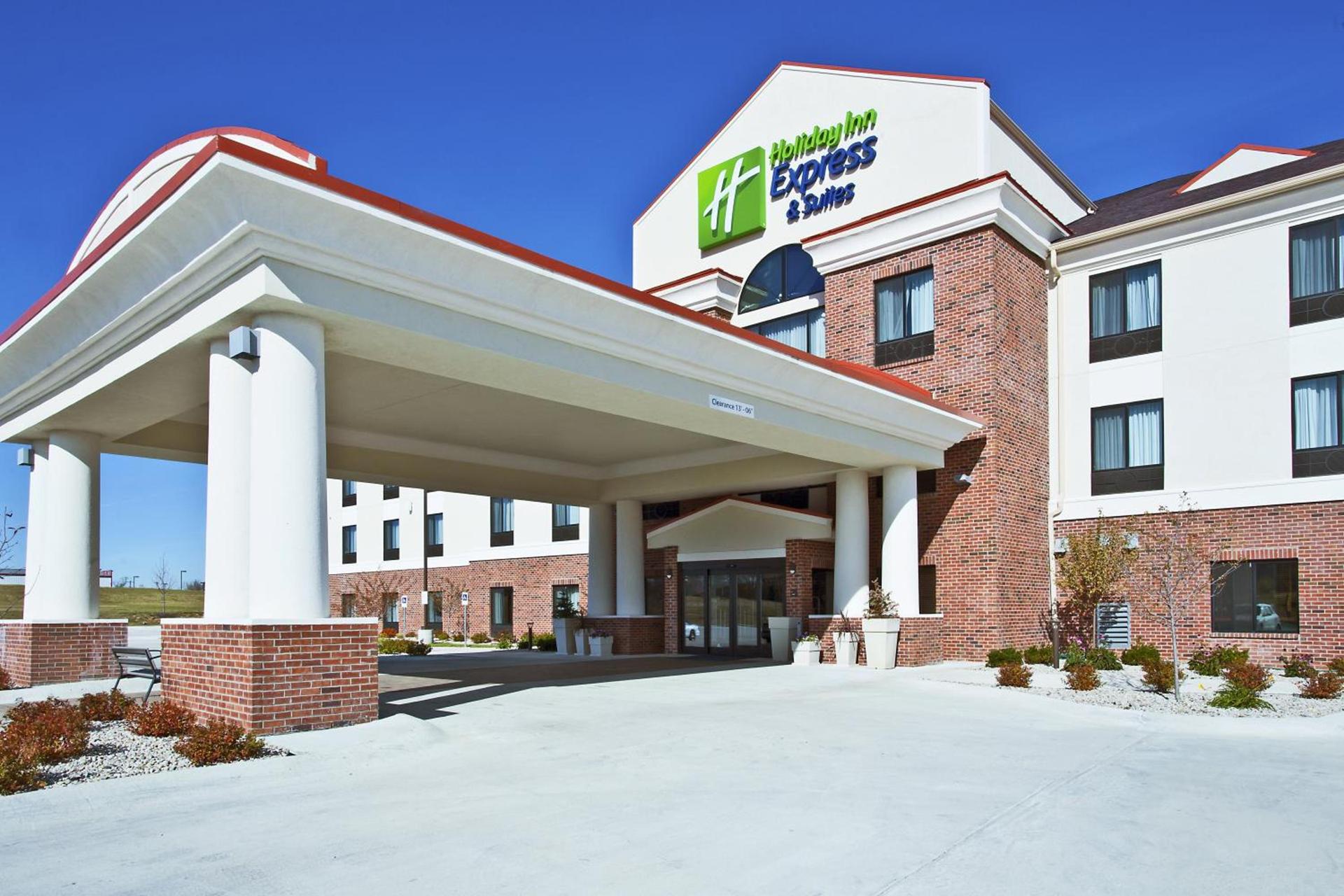 Holiday Inn Express & Suites Springfield by IHG photo 26