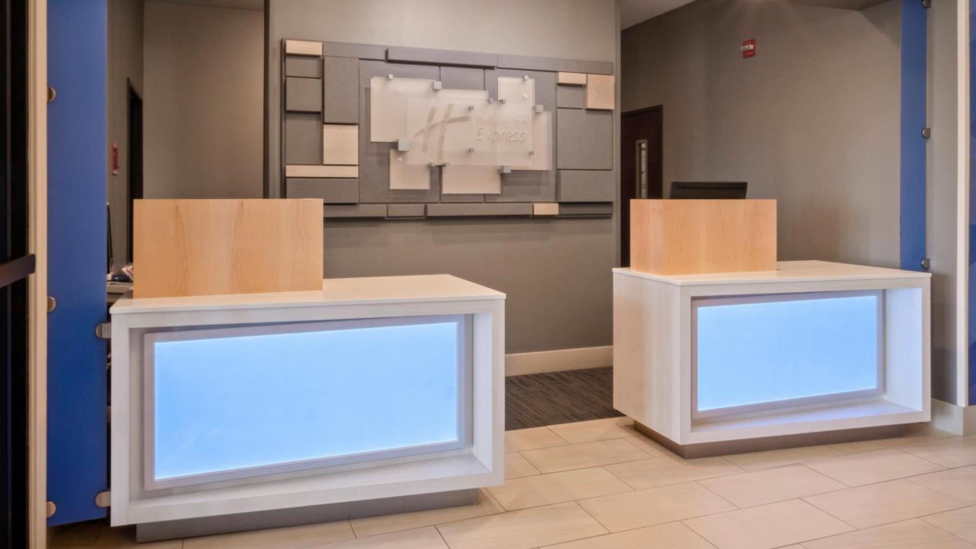 Holiday Inn Express Hotel & Suites Newton Sparta by IHG photo 8