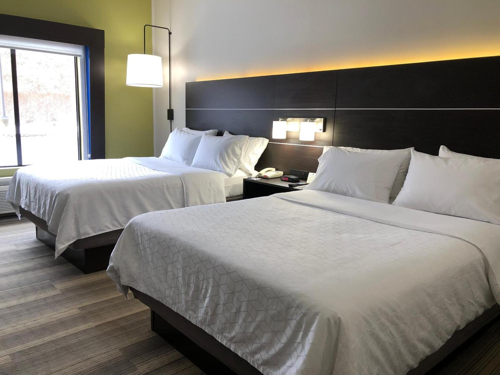 Holiday Inn Express Hotel & Suites Newton Sparta by IHG photo 18