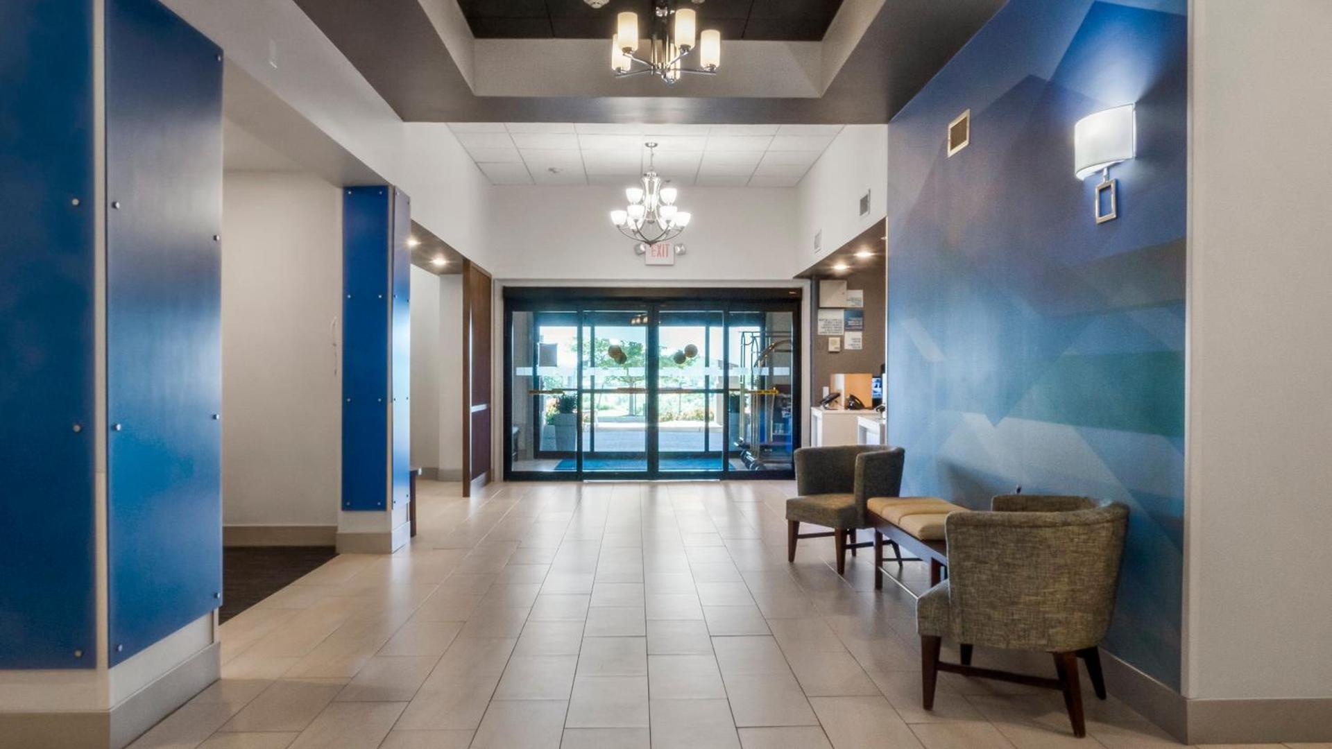 Holiday Inn Express Hotel & Suites Newton Sparta by IHG photo 12