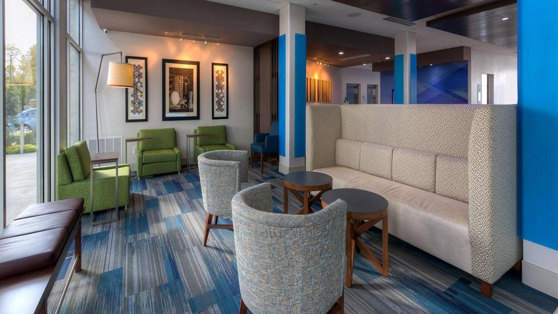 Holiday Inn Express Hotel & Suites Mount Pleasant by IHG photo 12