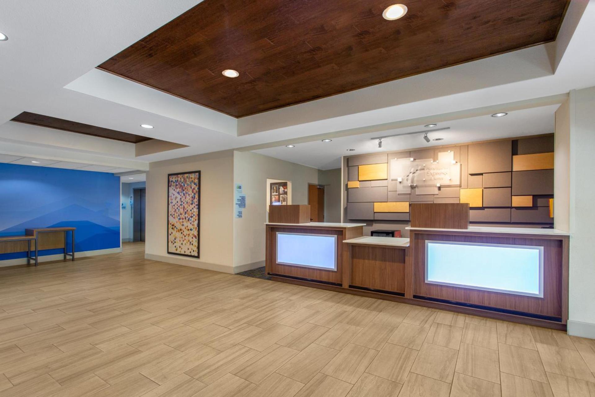 Holiday Inn Express and Suites Silver Springs - Ocala by IHG photo 21