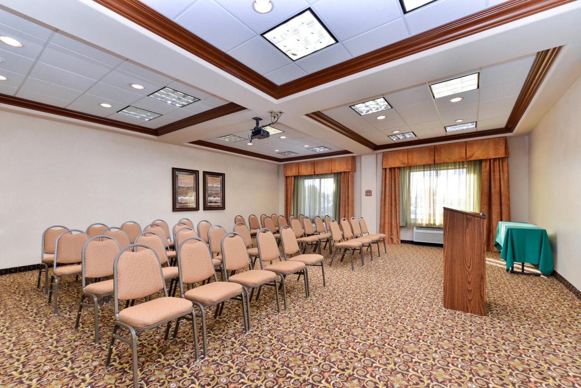 Holiday Inn Express Hotel & Suites Las Cruces by IHG photo 25