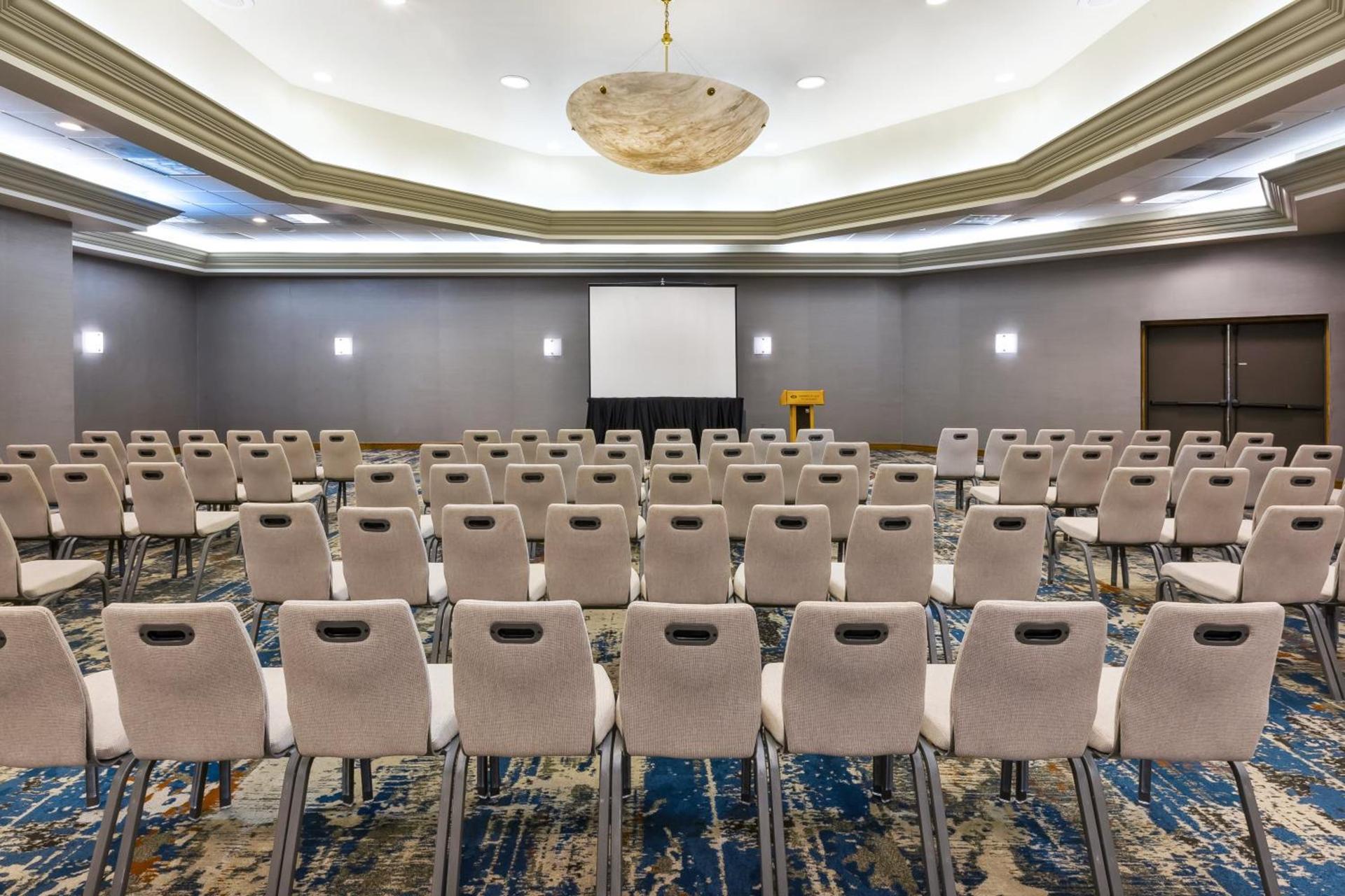 Crowne Plaza Columbus North - Worthington by IHG photo 24