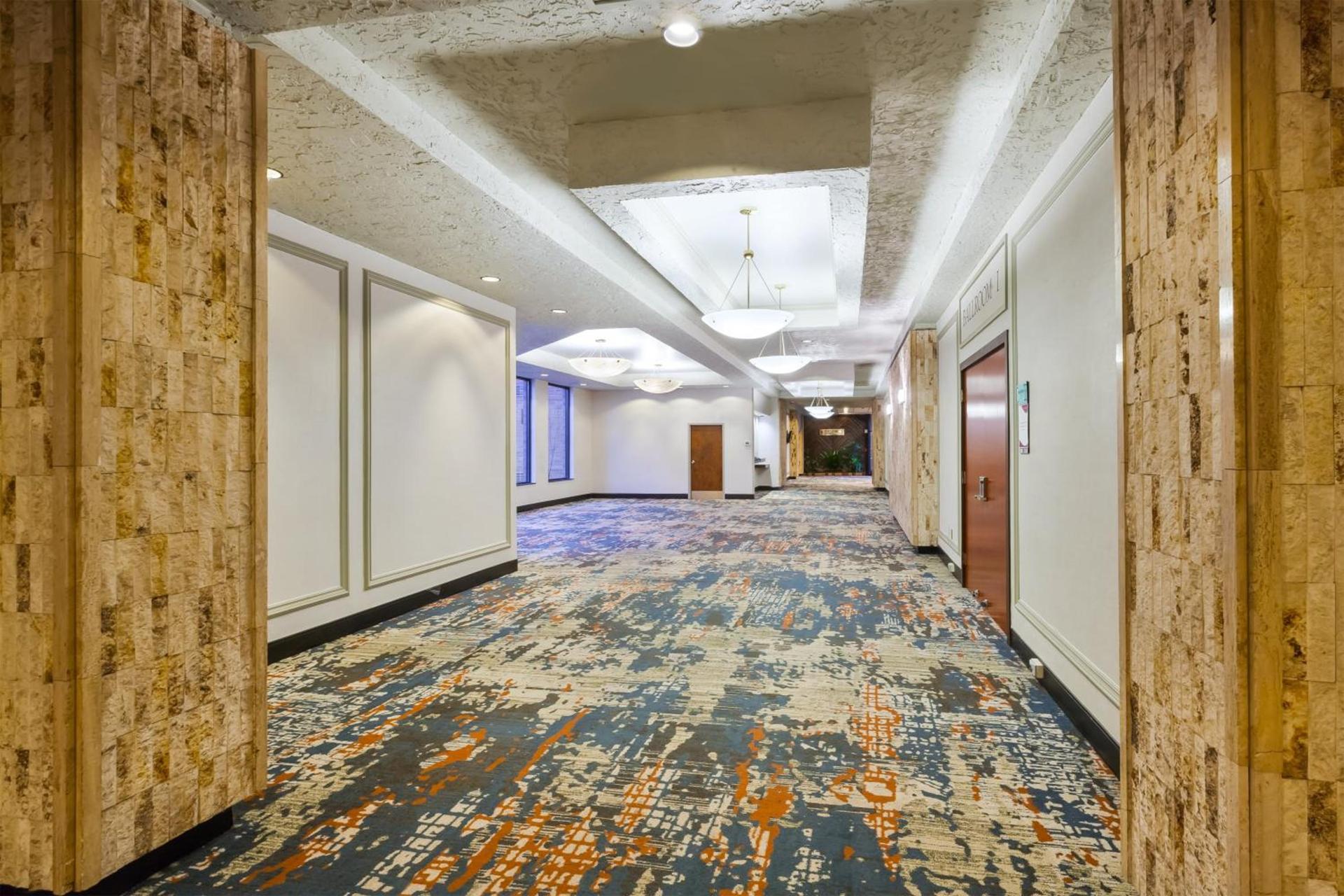 Crowne Plaza Columbus North - Worthington by IHG photo 21
