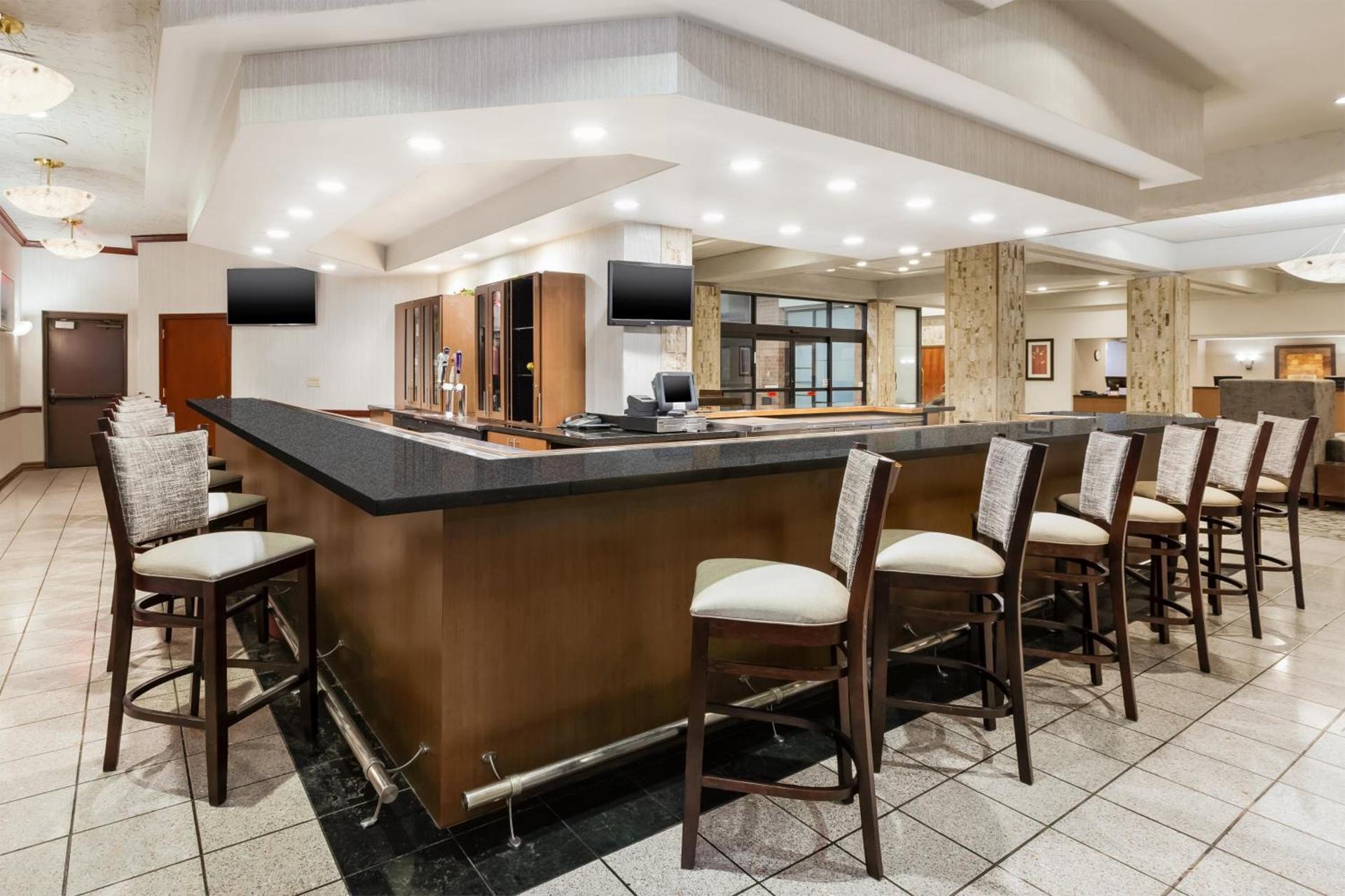 Crowne Plaza Columbus North - Worthington by IHG photo 27