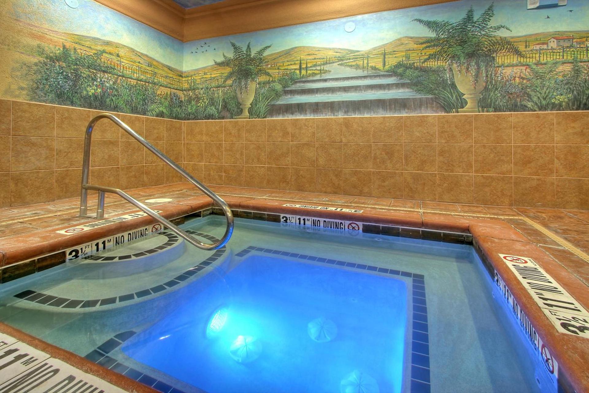 Holiday Inn Express Hotel & Suites Las Cruces by IHG photo 32