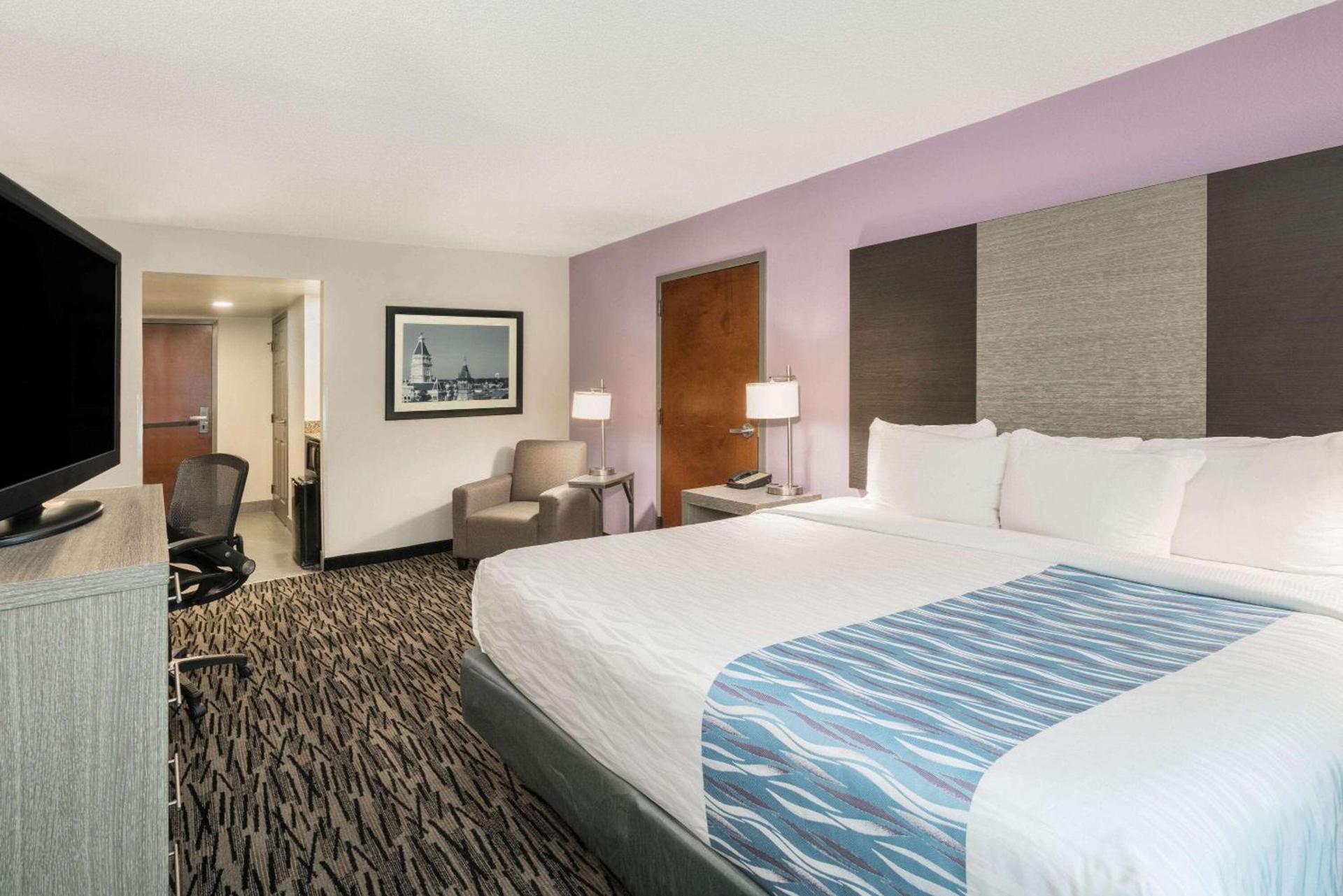 La Quinta by Wyndham Clarksville photo 42