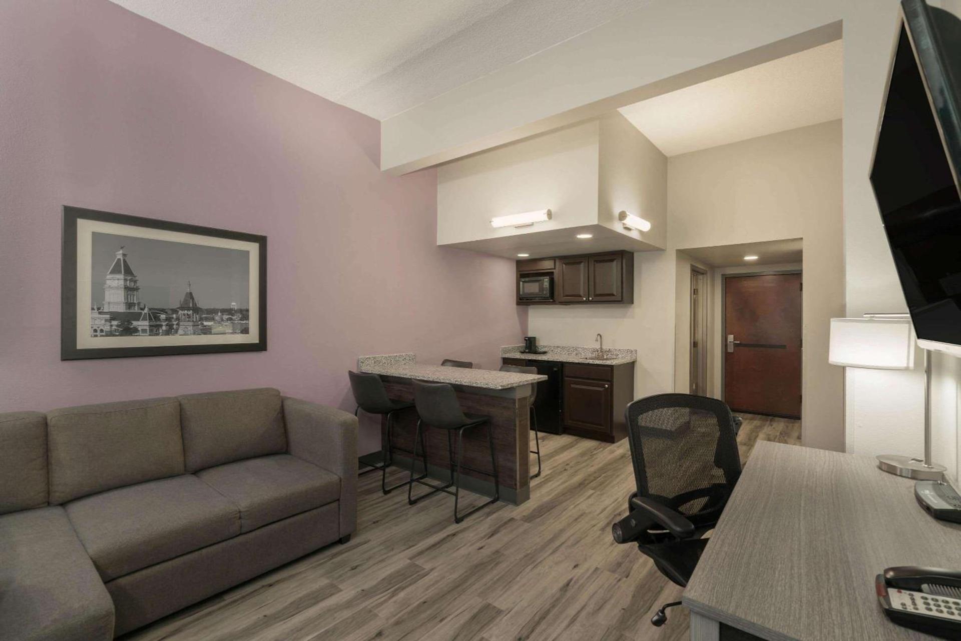 La Quinta by Wyndham Clarksville photo 31