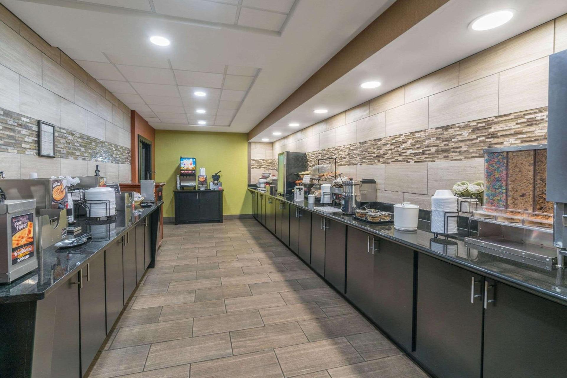 La Quinta by Wyndham Clarksville photo 26
