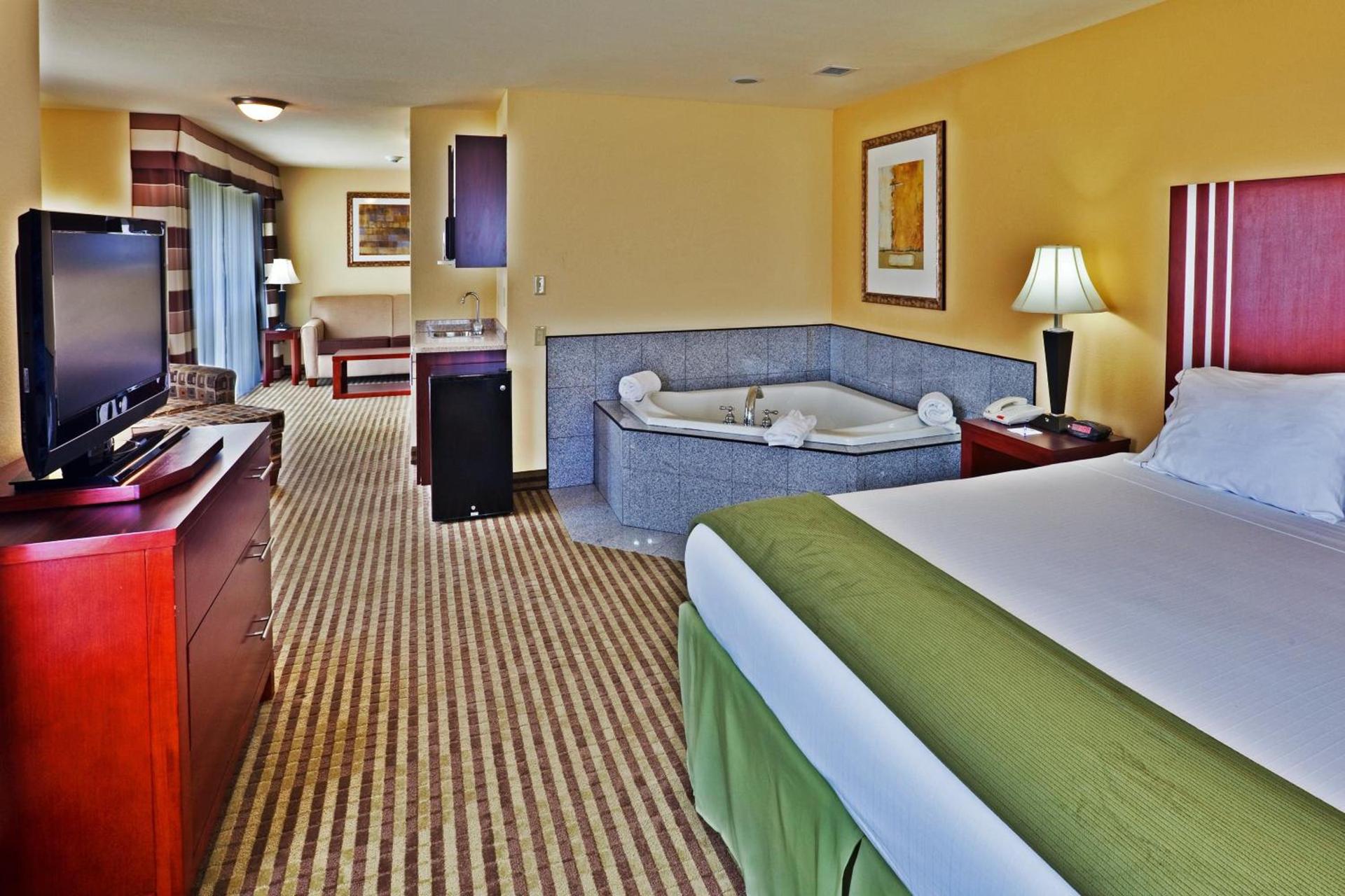 Holiday Inn Express Ponca City by IHG photo 12