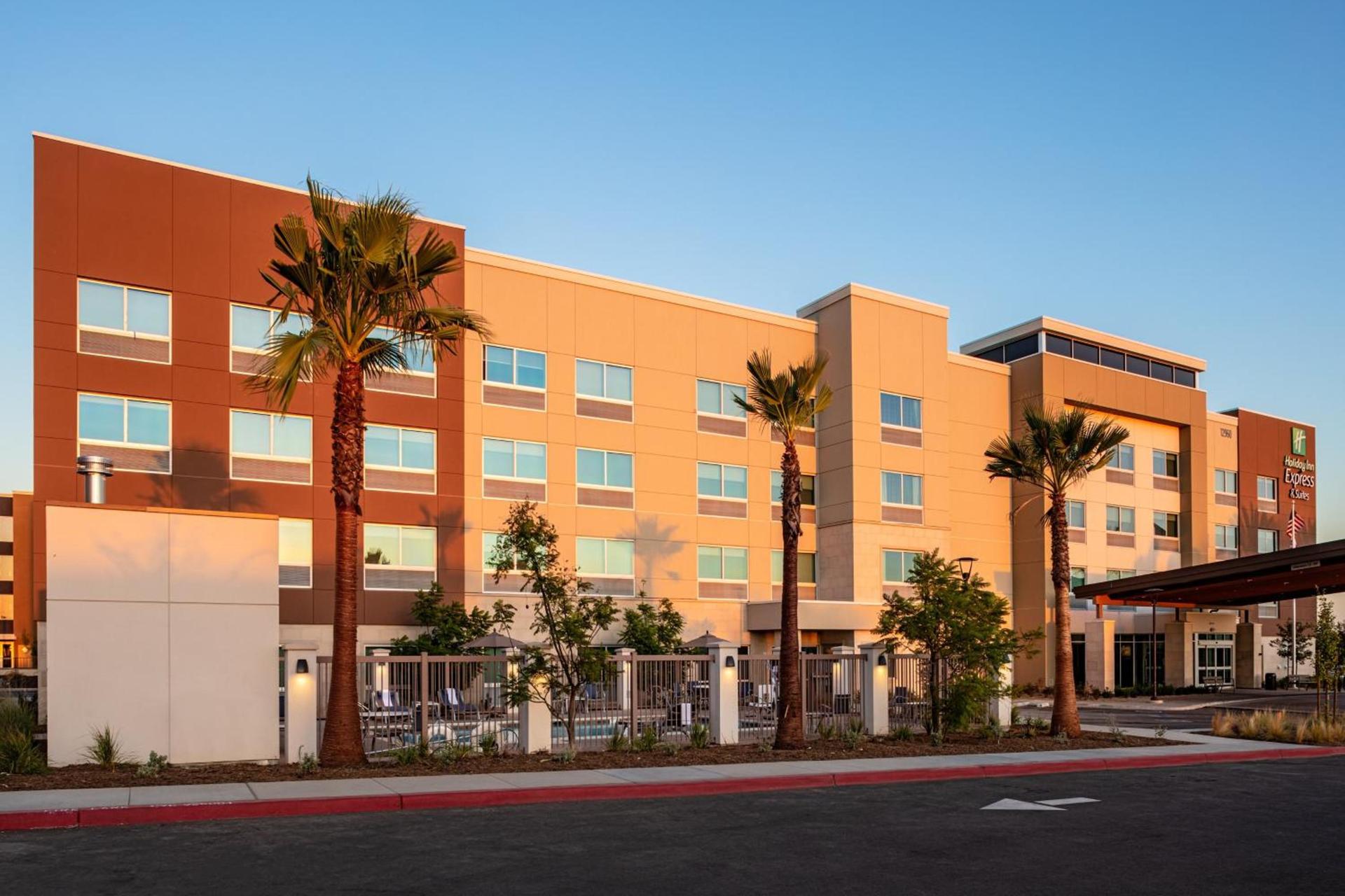 Holiday Inn Express & Suites - Moreno Valley - Riverside by IHG photo 21