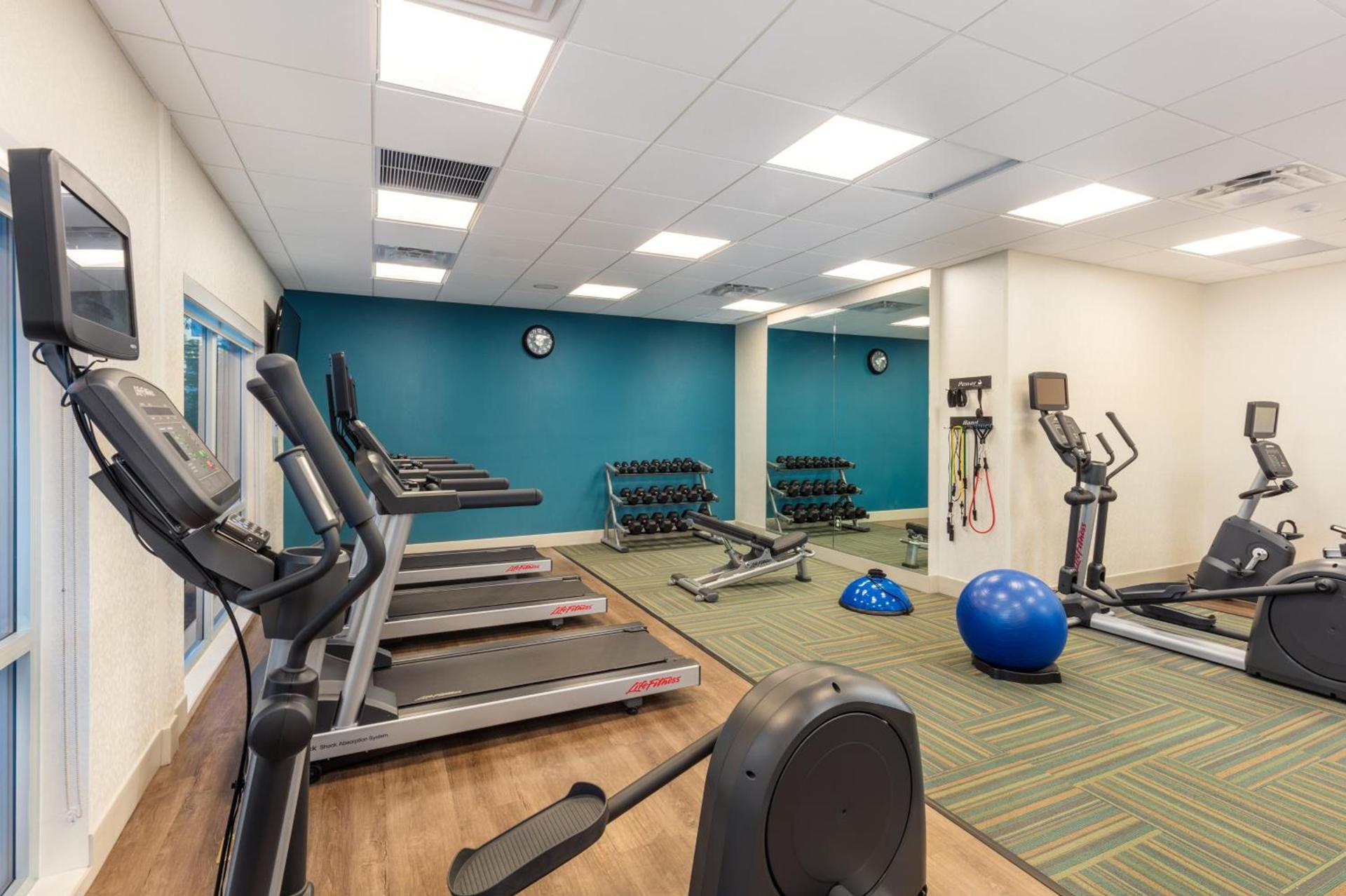 Holiday Inn Express & Suites - Moreno Valley - Riverside by IHG photo 28