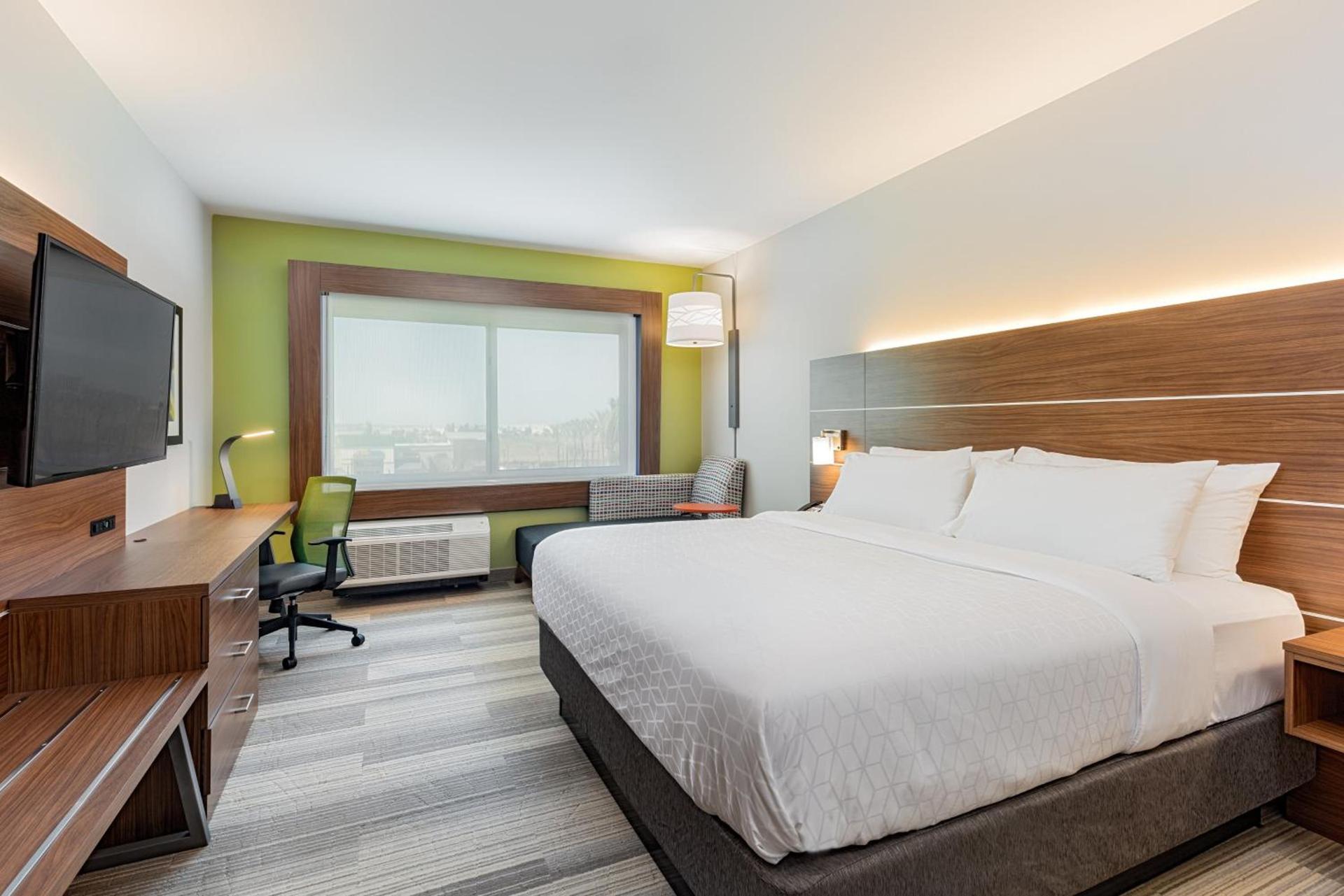 Holiday Inn Express & Suites - Moreno Valley - Riverside by IHG photo 31