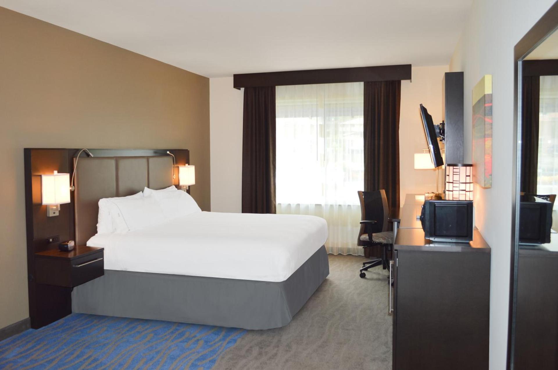 Holiday Inn Express & Suites Kailua-Kona by IHG photo 34