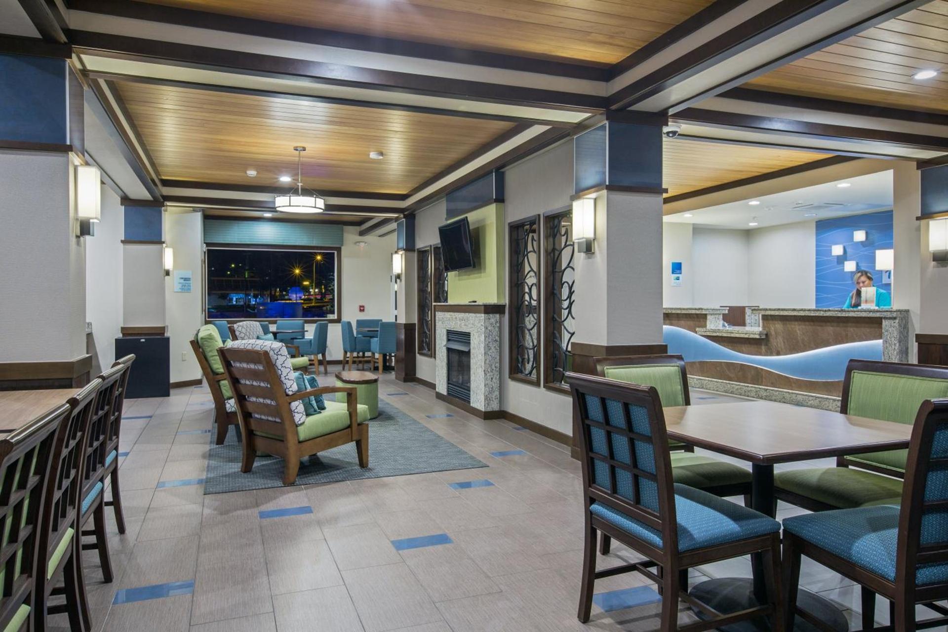 Holiday Inn Express & Suites Kailua-Kona by IHG photo 10