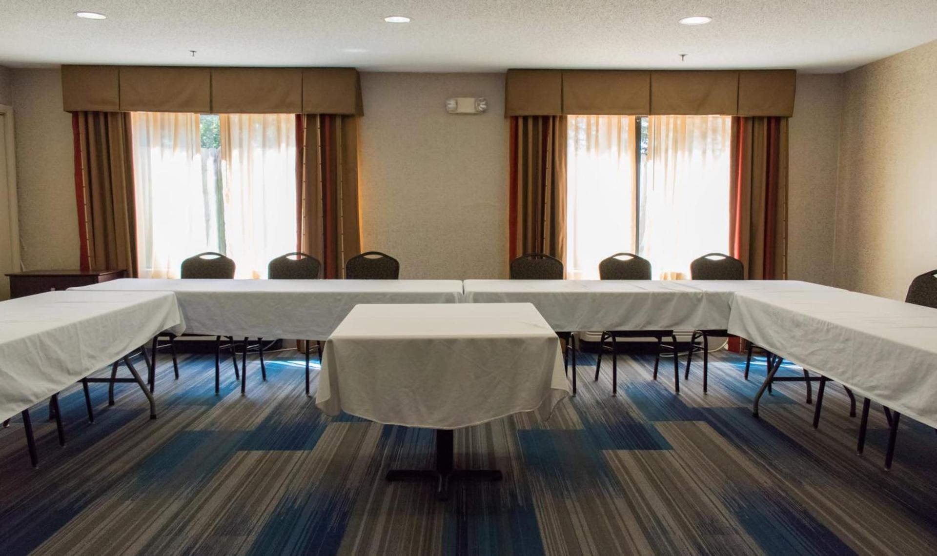 Holiday Inn Express Hotel & Suites Kinston by IHG photo 42