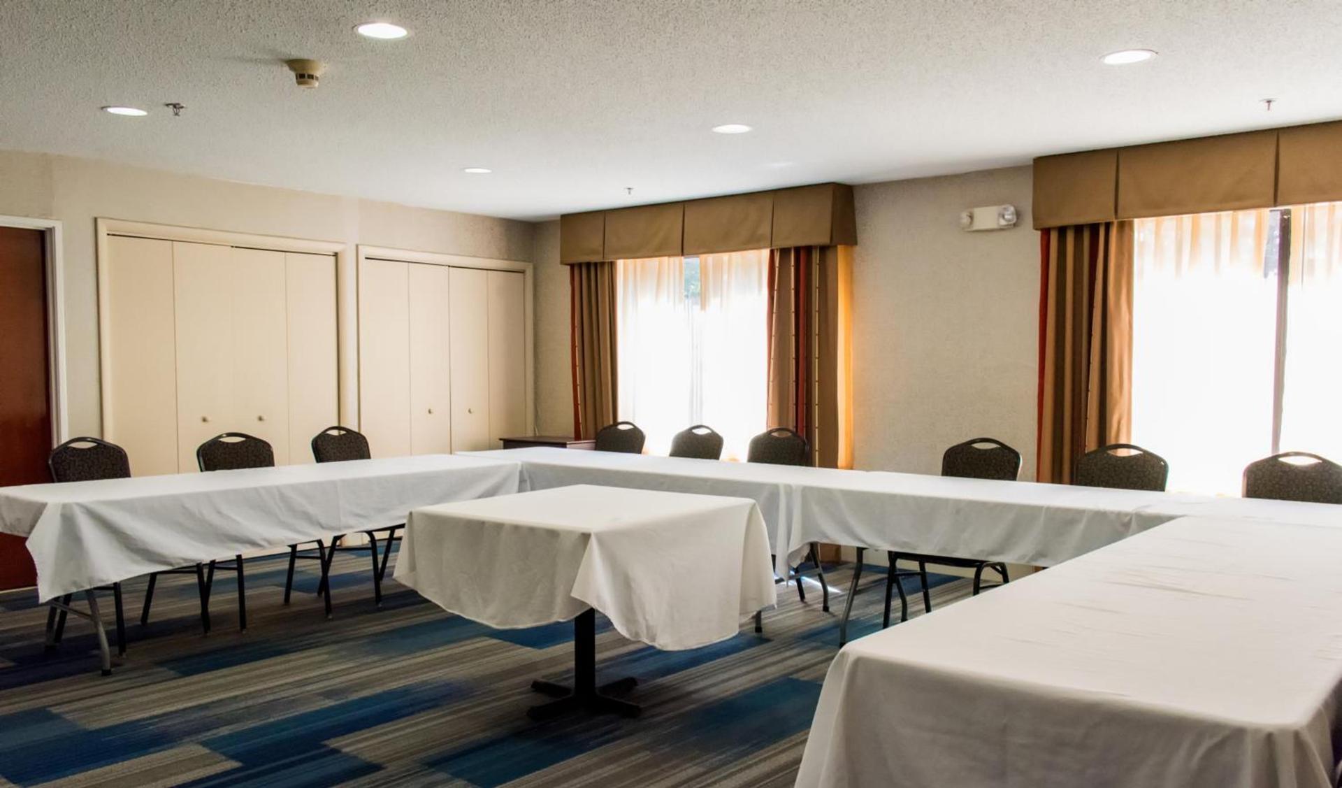 Holiday Inn Express Hotel & Suites Kinston by IHG photo 49