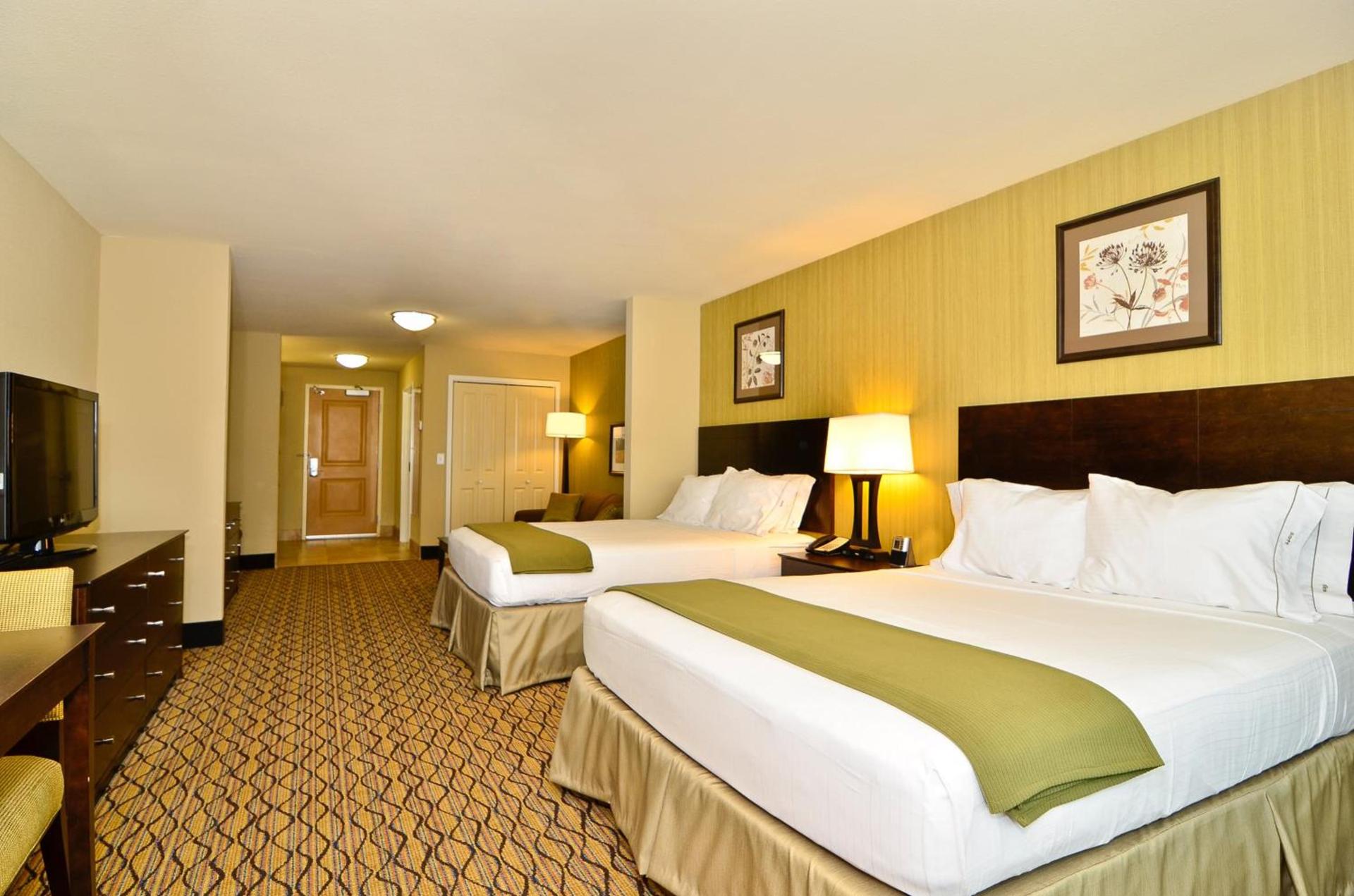 Holiday Inn Express & Suites - Williston by IHG photo 17