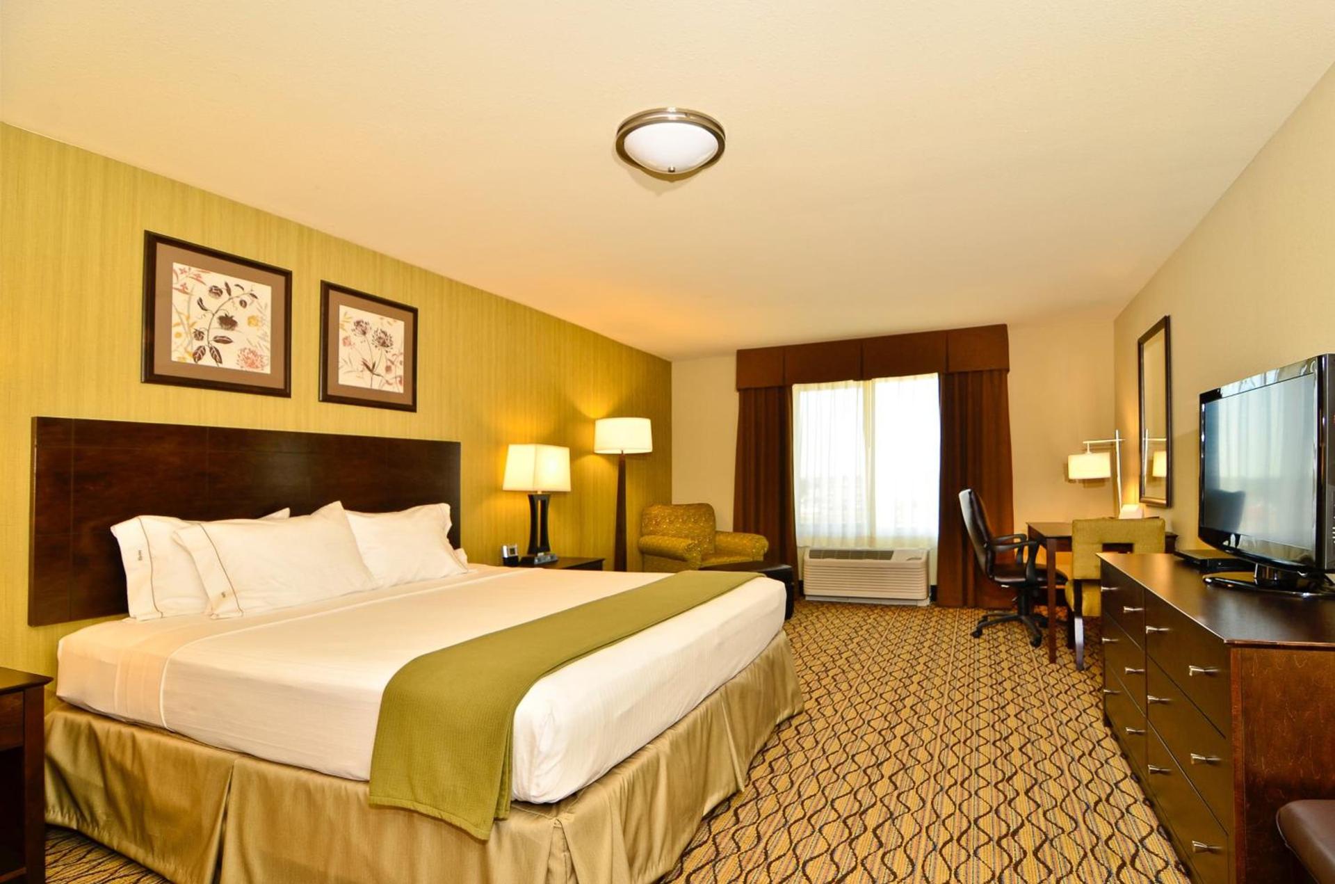 Holiday Inn Express & Suites - Williston by IHG photo 43