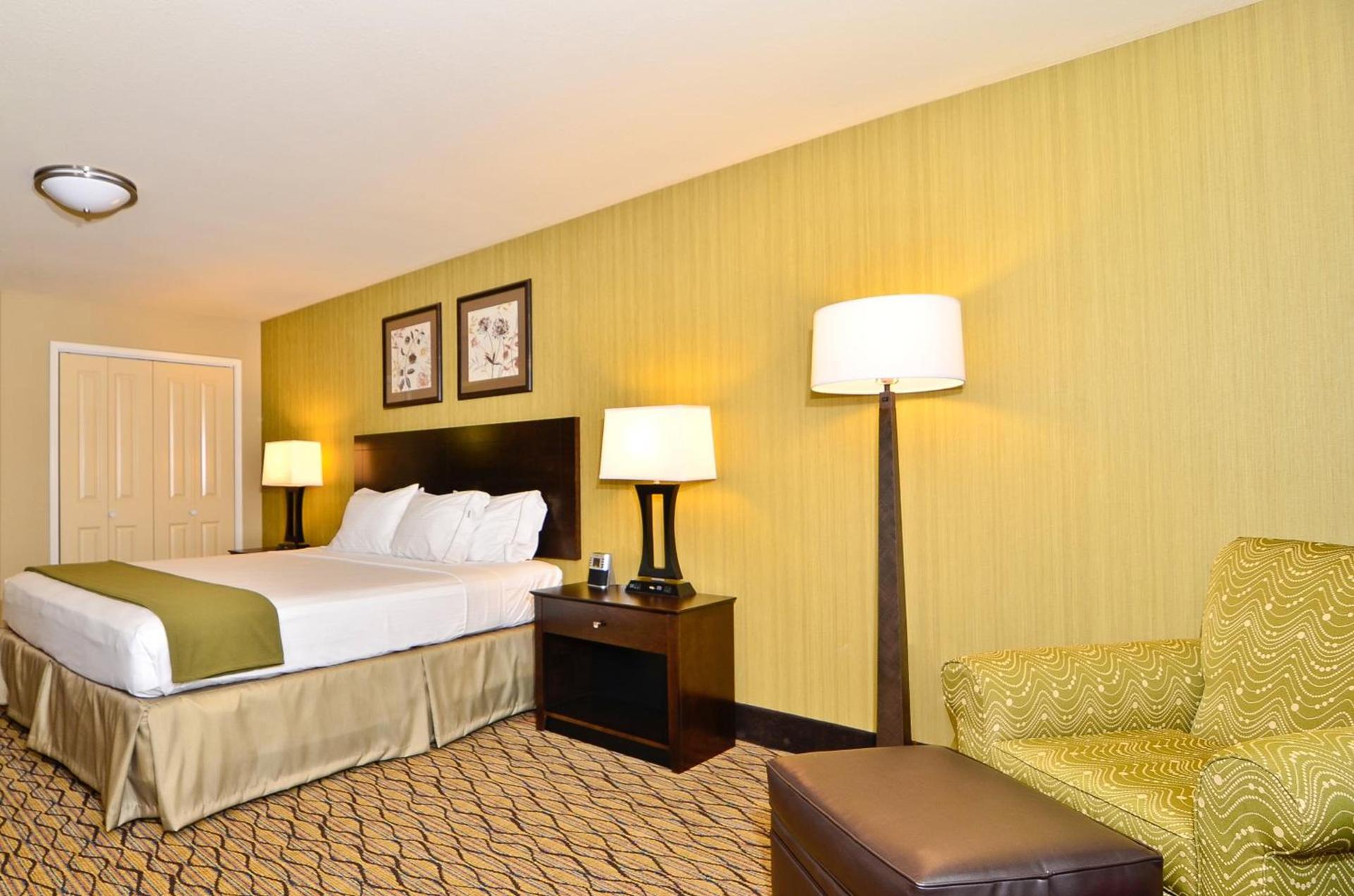 Holiday Inn Express & Suites - Williston by IHG photo 20