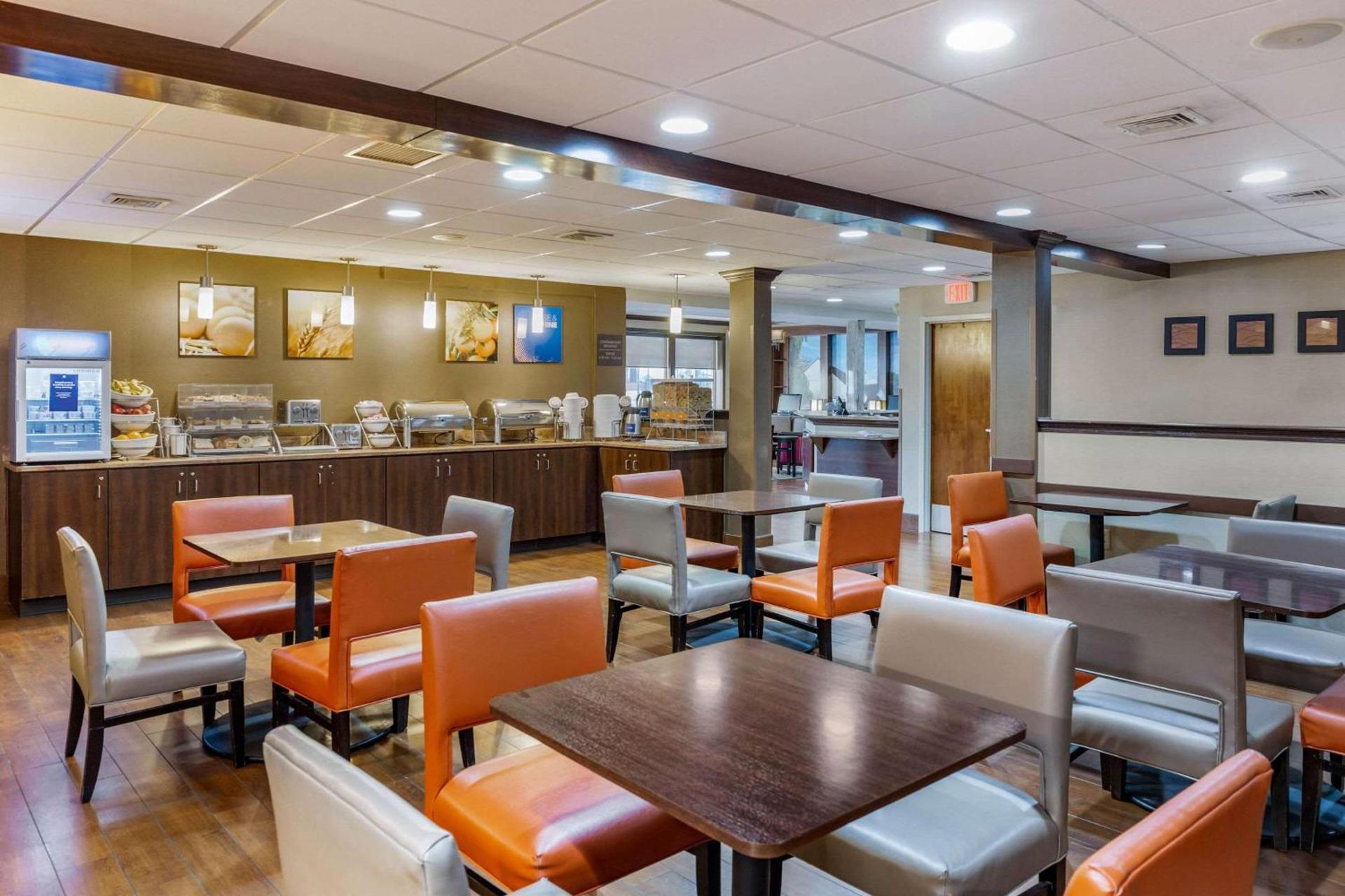 Comfort Inn Lancaster at Rockvale photo 13
