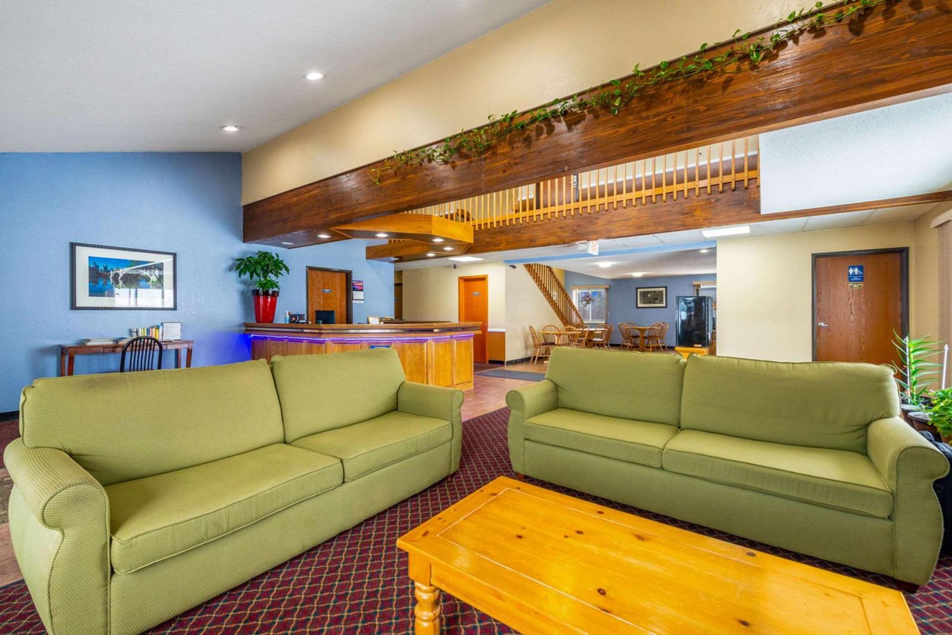 Royal Inn & Suites Milaca photo 4