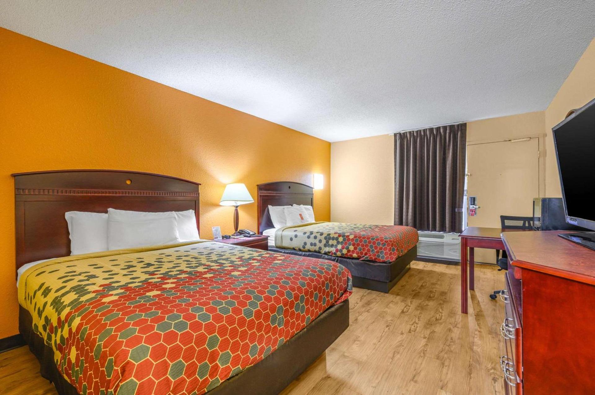 Econo Lodge Decatur South photo 19