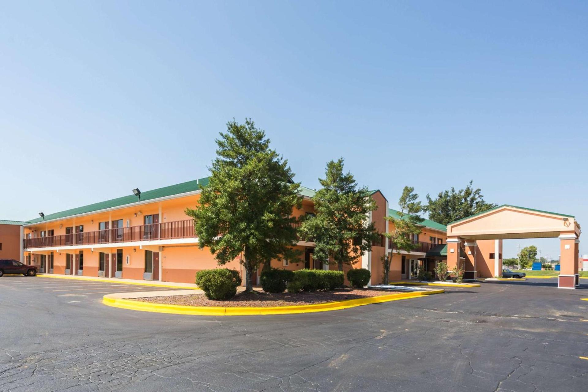 Econo Lodge Decatur South photo 15