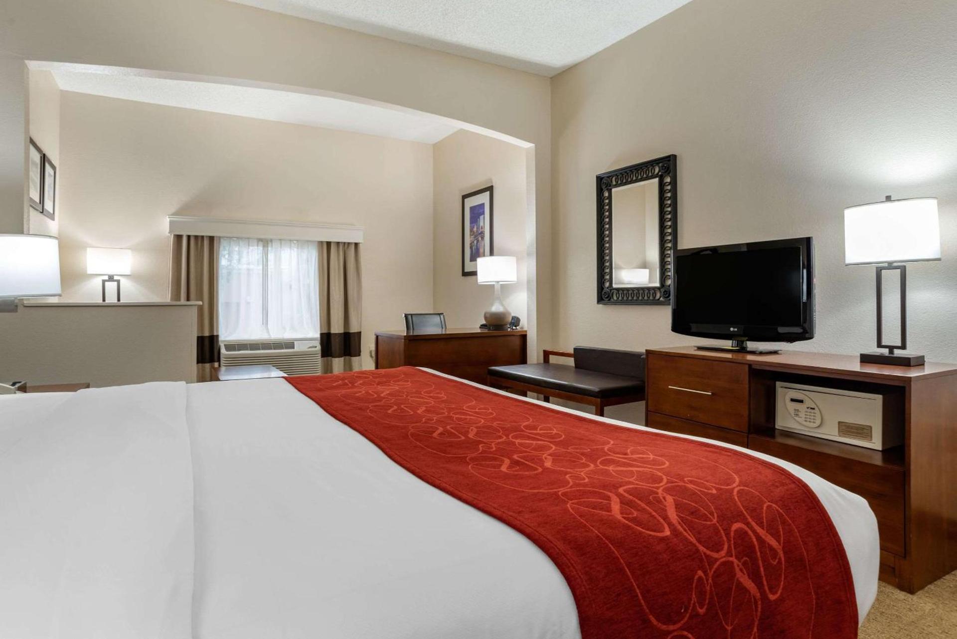 Comfort Suites Jacksonville Airport photo 14