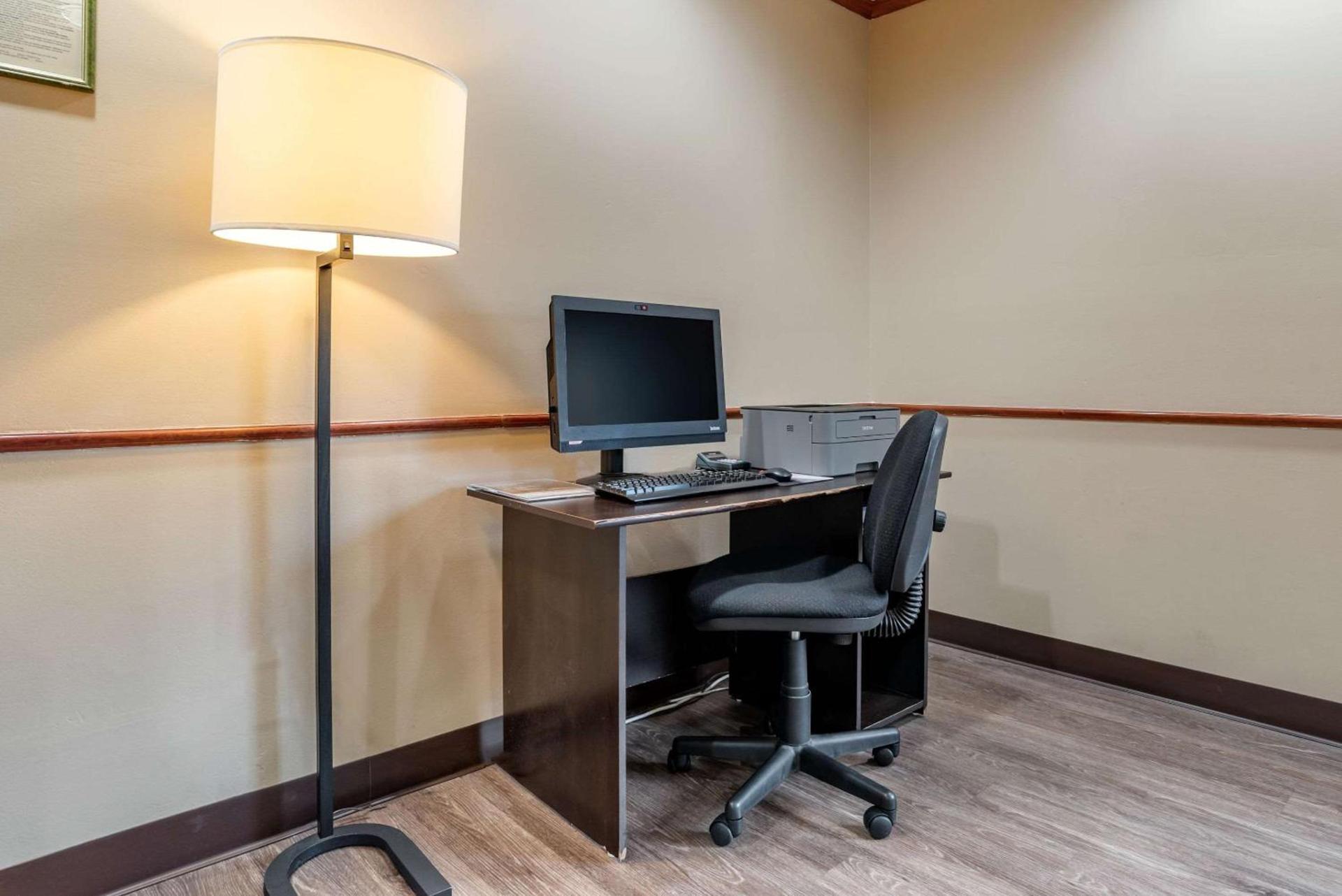 Comfort Suites Jacksonville Airport photo 27