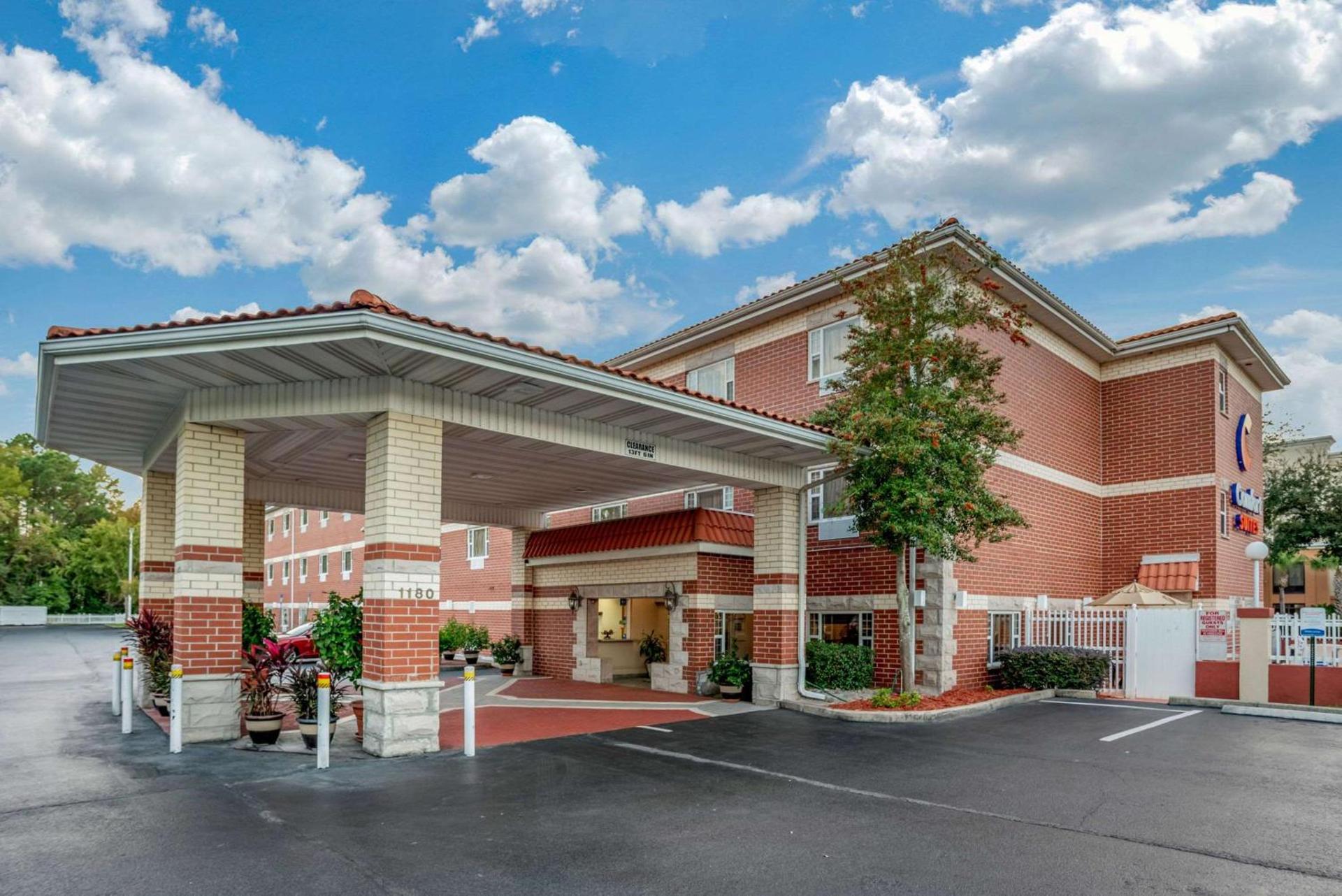 Comfort Suites Jacksonville Airport photo 2