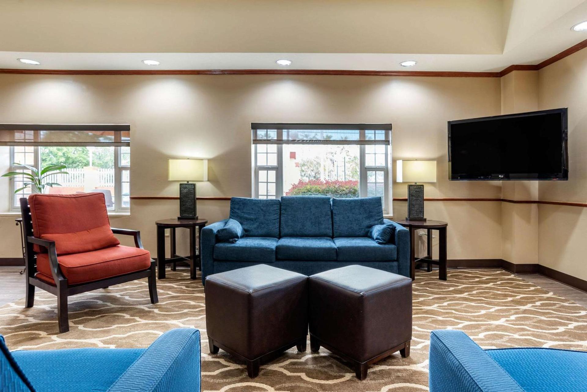 Comfort Suites Jacksonville Airport photo 4