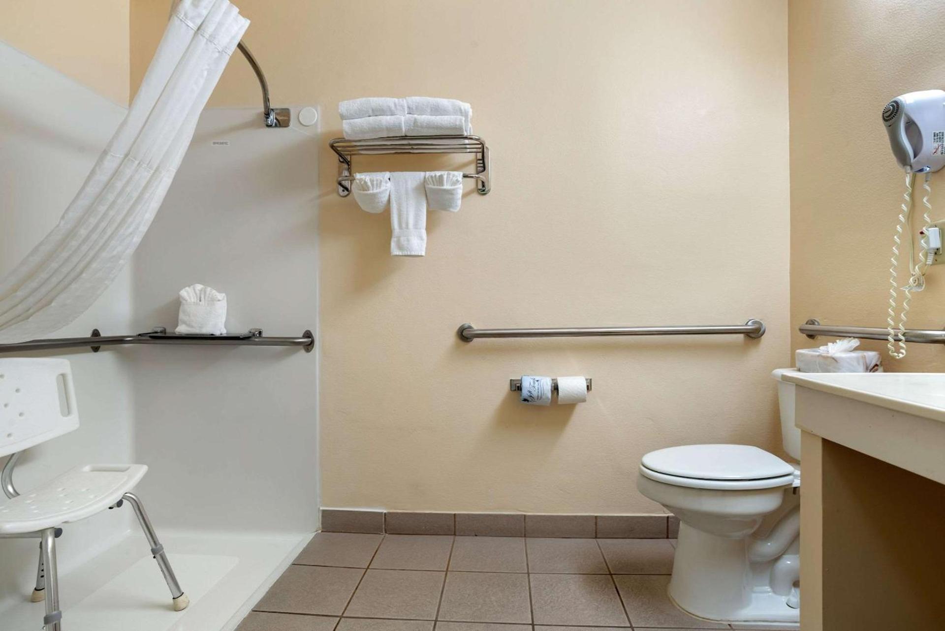 Comfort Suites Jacksonville Airport photo 5