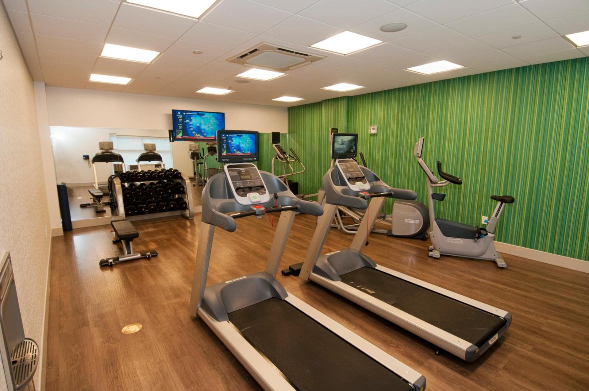 Holiday Inn Express & Suites Johnstown by IHG photo 15