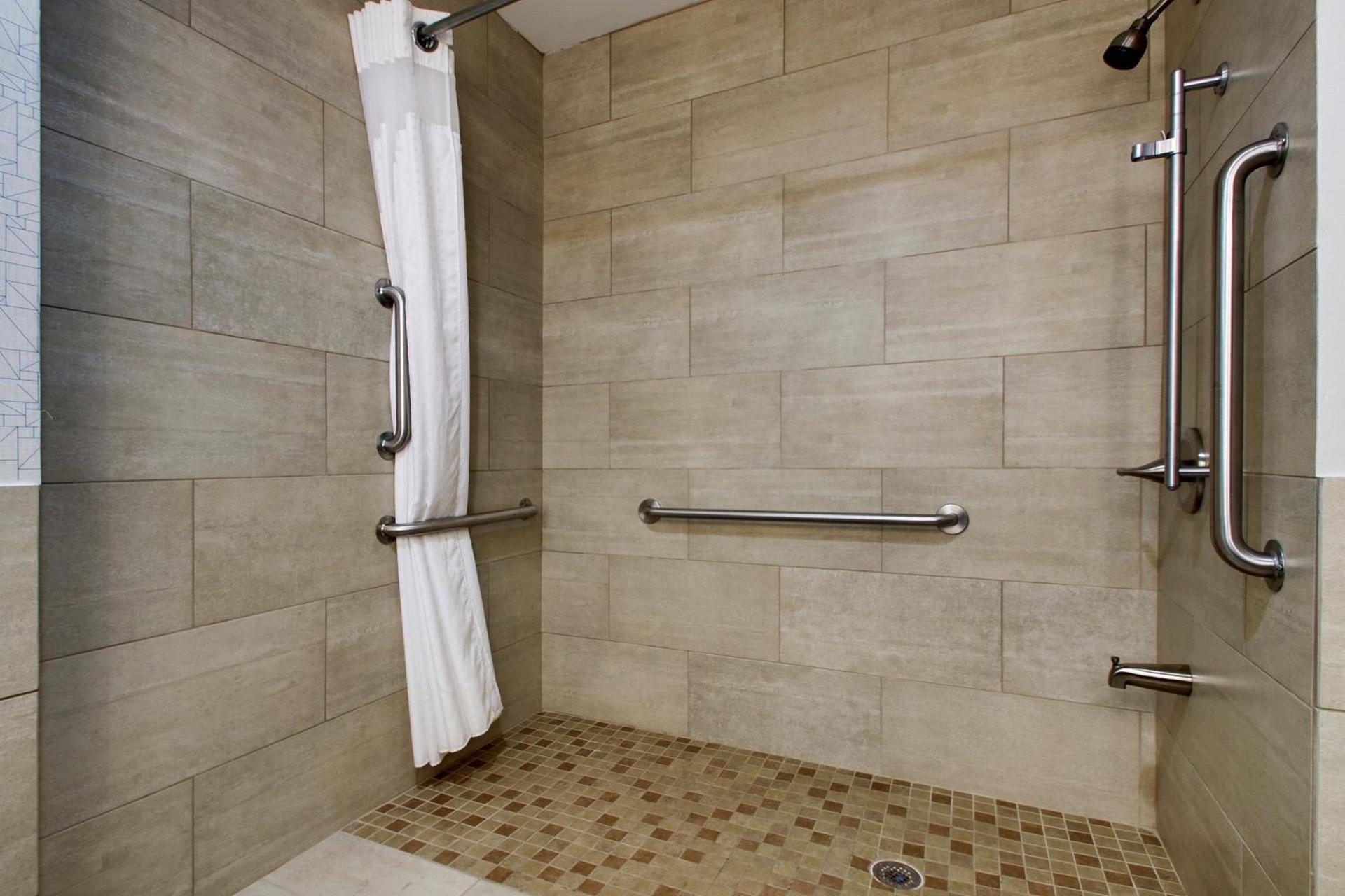 Holiday Inn Express Hotel & Suites Lebanon by IHG photo 17