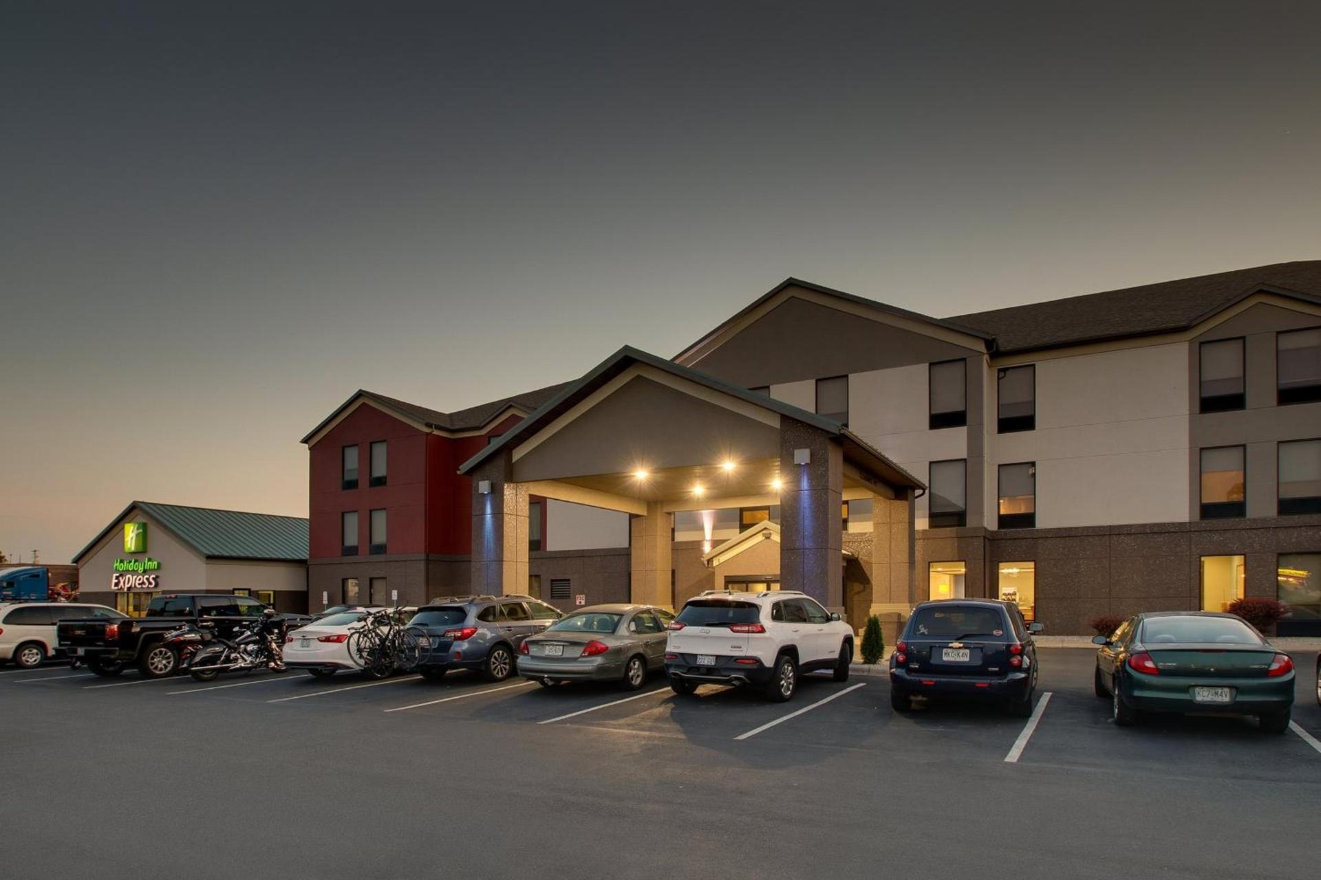 Holiday Inn Express Hotel & Suites Lebanon by IHG photo 47