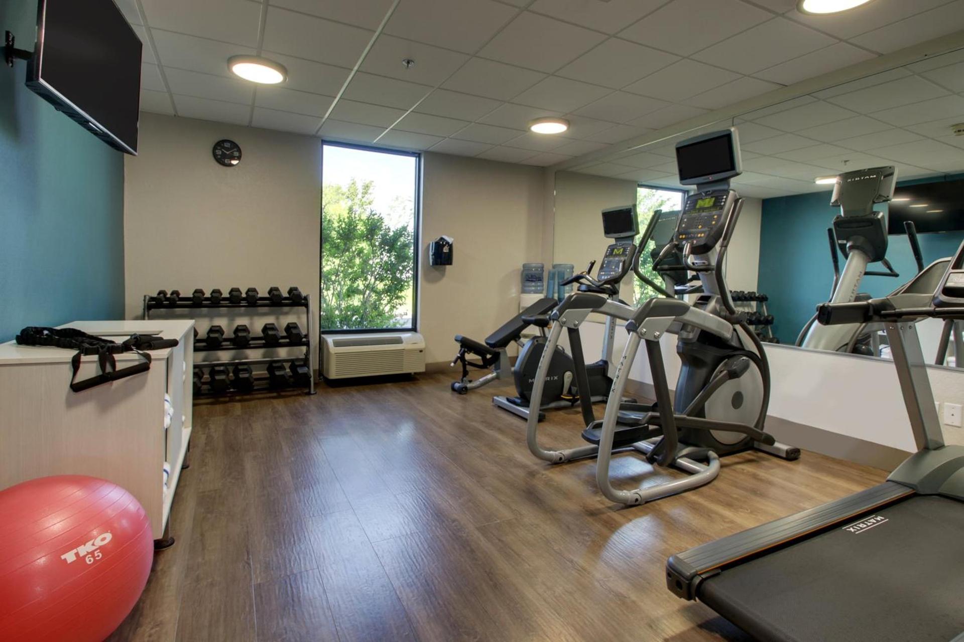 Holiday Inn Express Hotel & Suites Lebanon by IHG photo 6