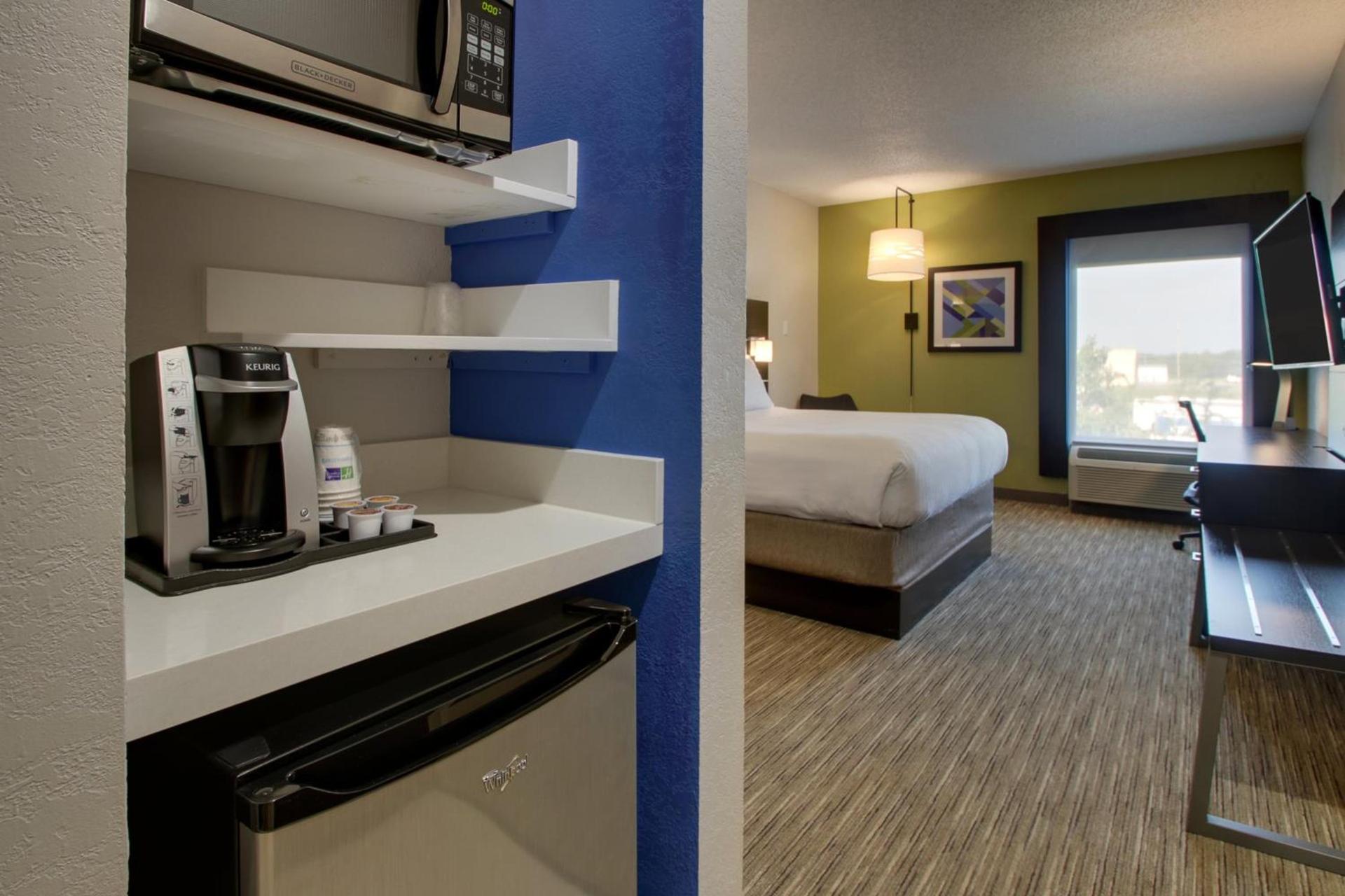 Holiday Inn Express Hotel & Suites Lebanon by IHG photo 28