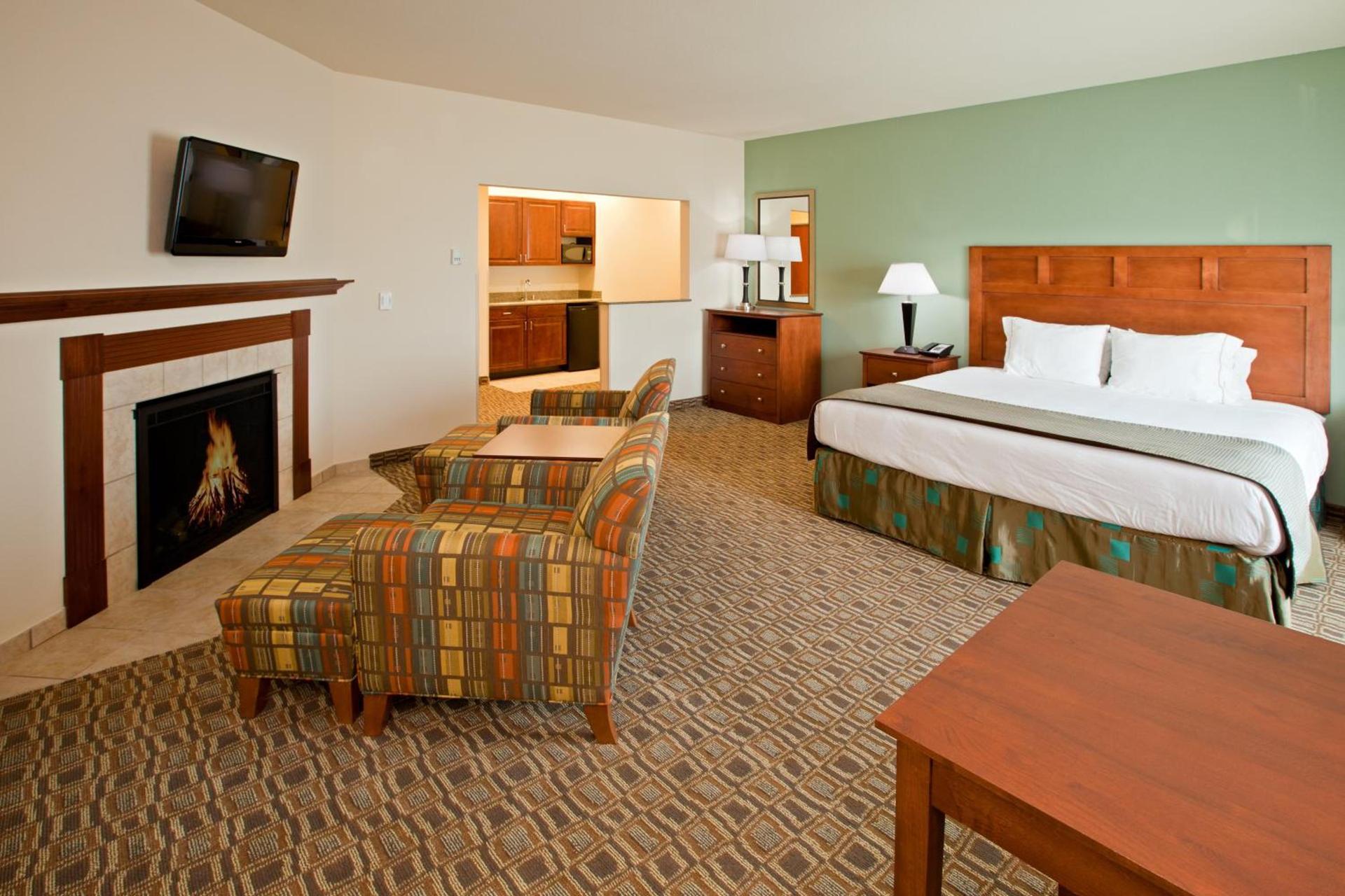 Holiday Inn Express & Suites Ripley by IHG photo 19