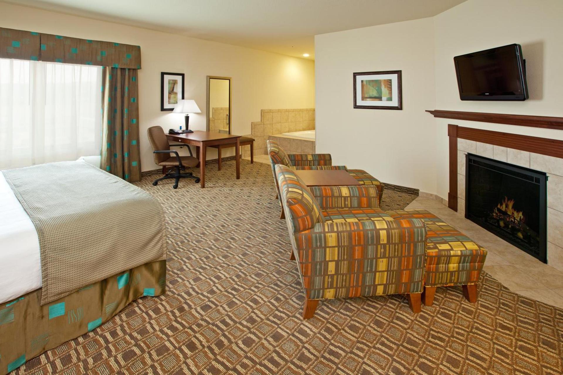 Holiday Inn Express & Suites Ripley by IHG photo 14