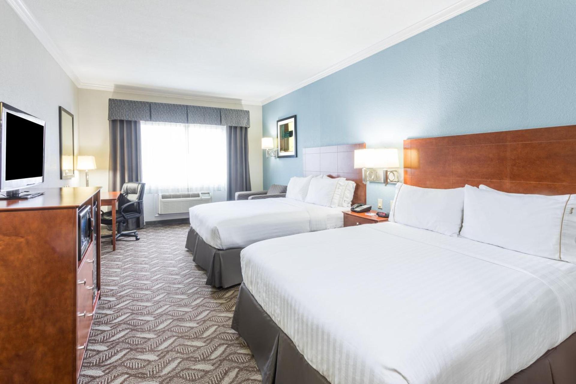 Holiday Inn Express Hotel and Suites Lake Charles by IHG photo 48