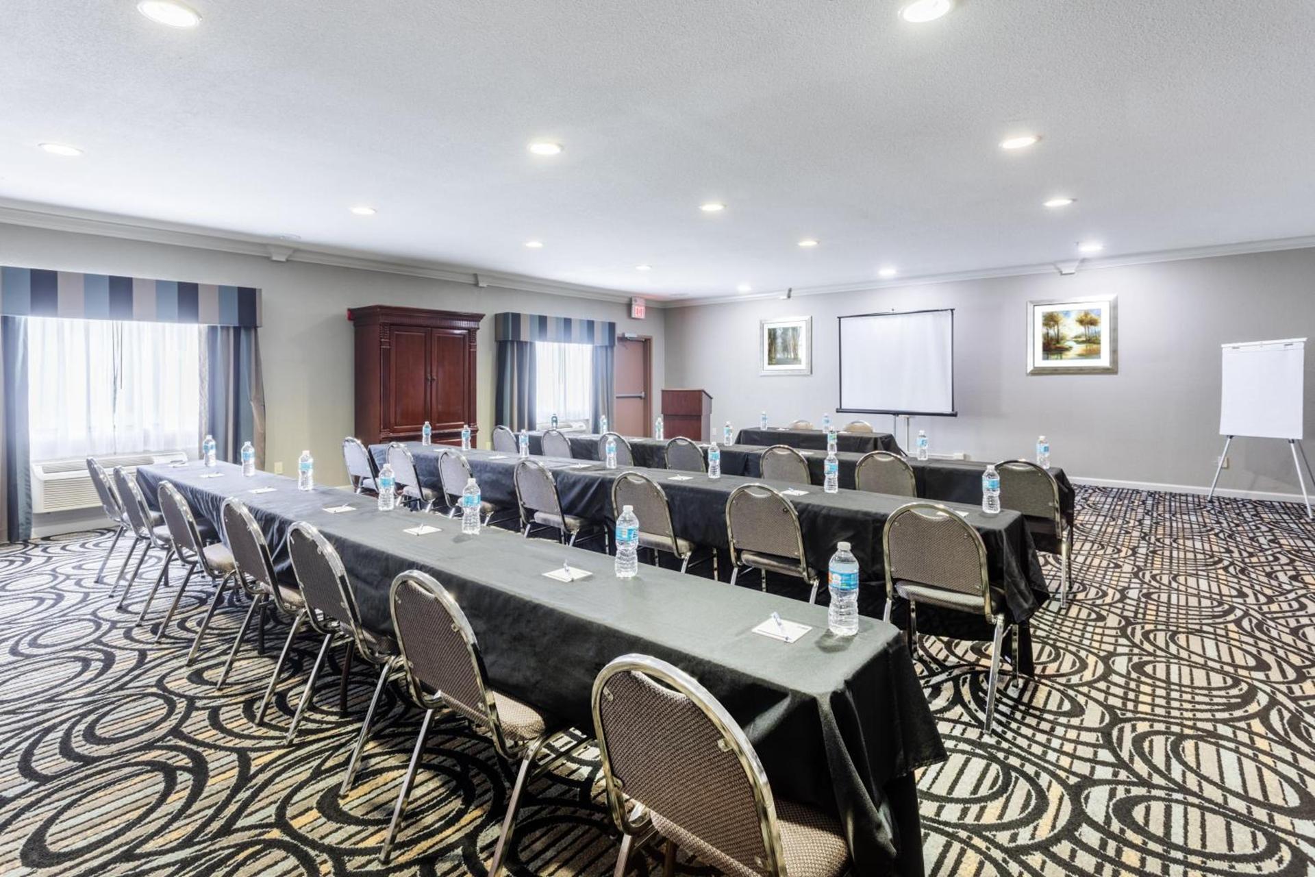 Holiday Inn Express Hotel and Suites Lake Charles by IHG photo 39