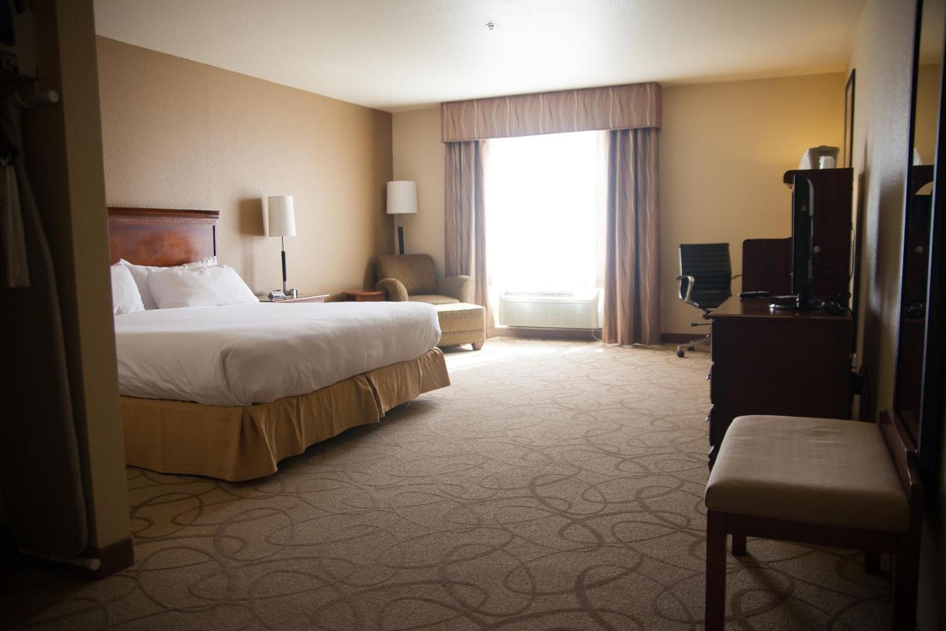 Holiday Inn Express Hotels & Suites Mountain Home by IHG photo 23