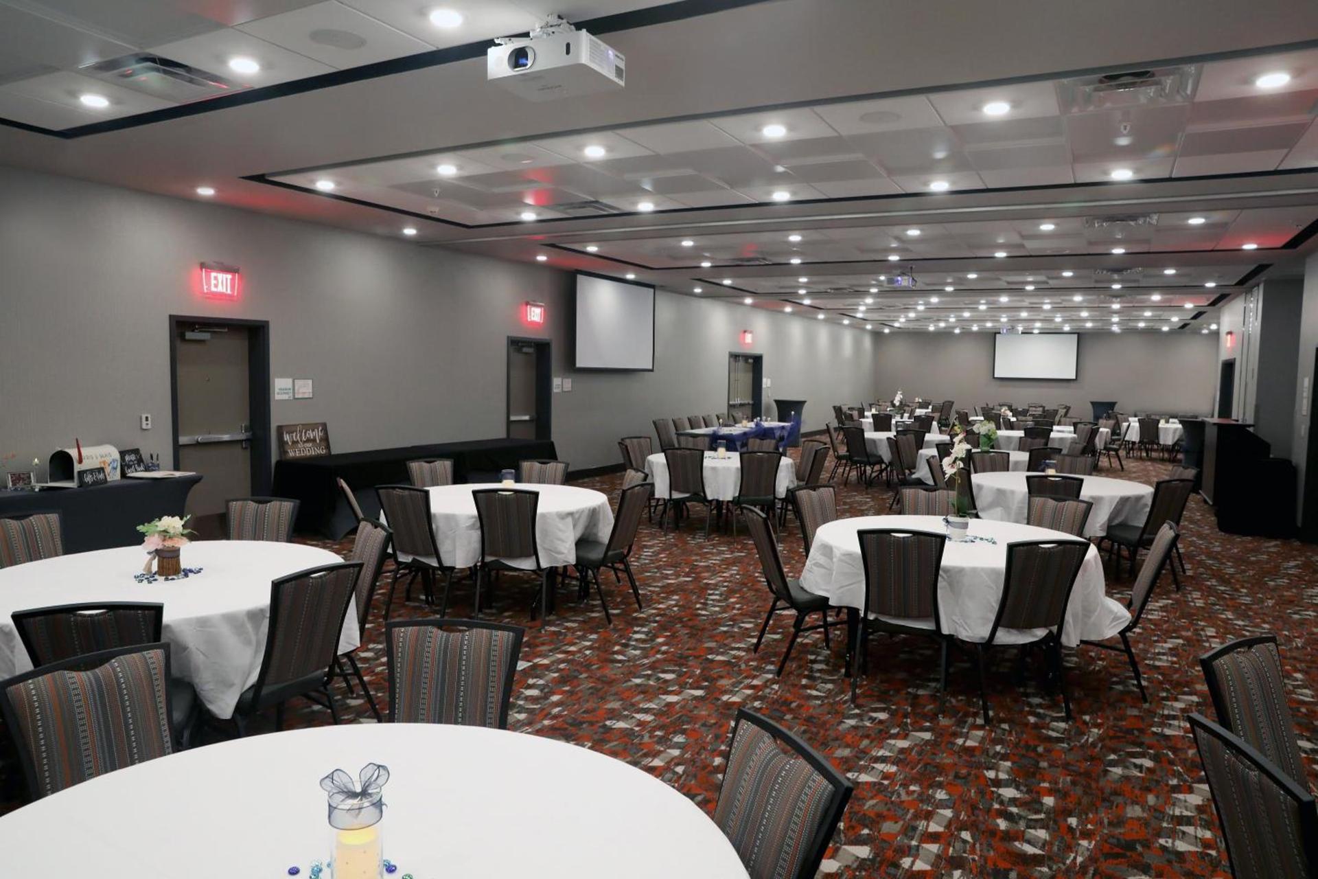 Holiday Inn & Suites Sioux Falls - Airport by IHG photo 40