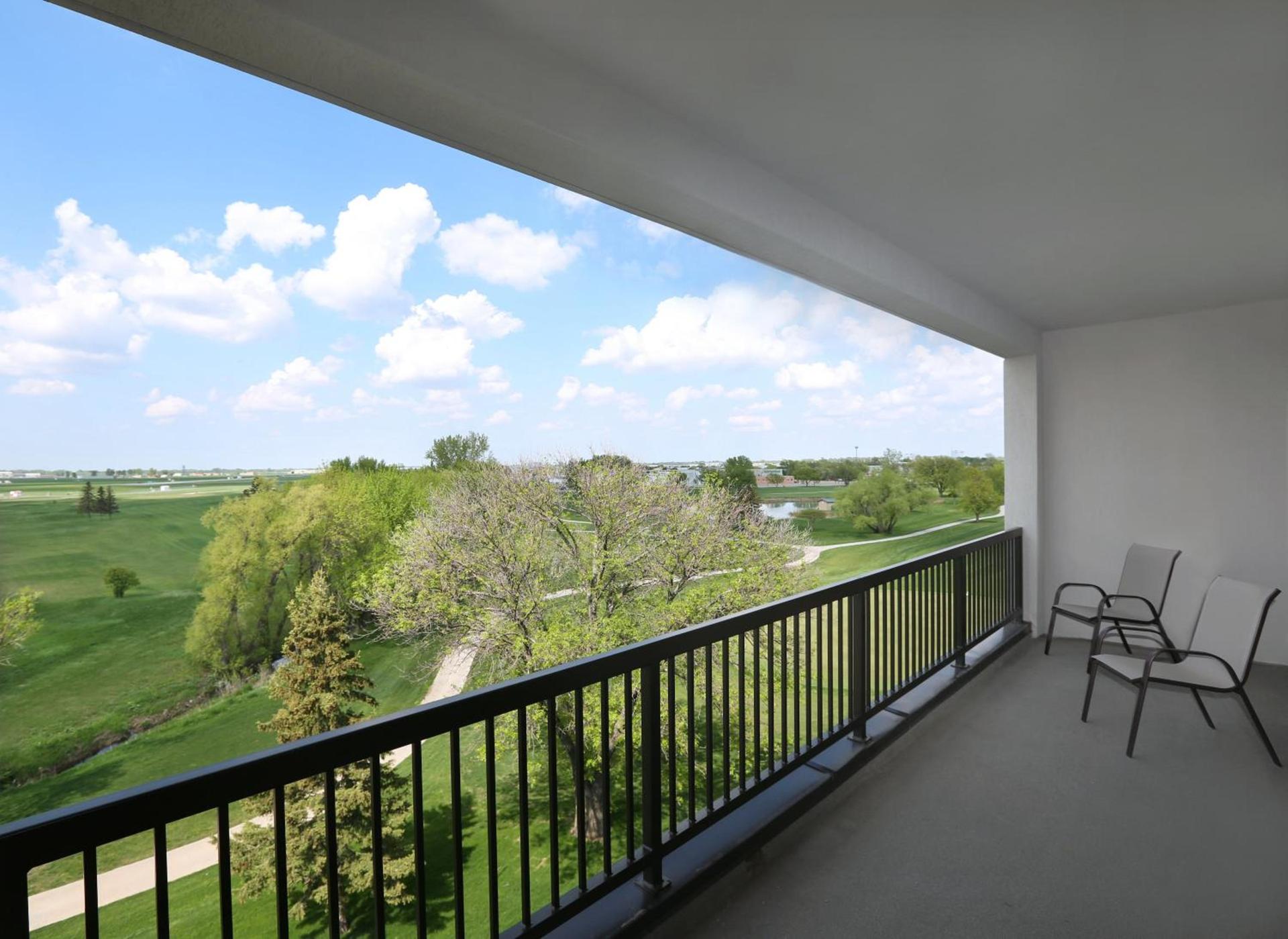 Holiday Inn & Suites Sioux Falls - Airport by IHG photo 24