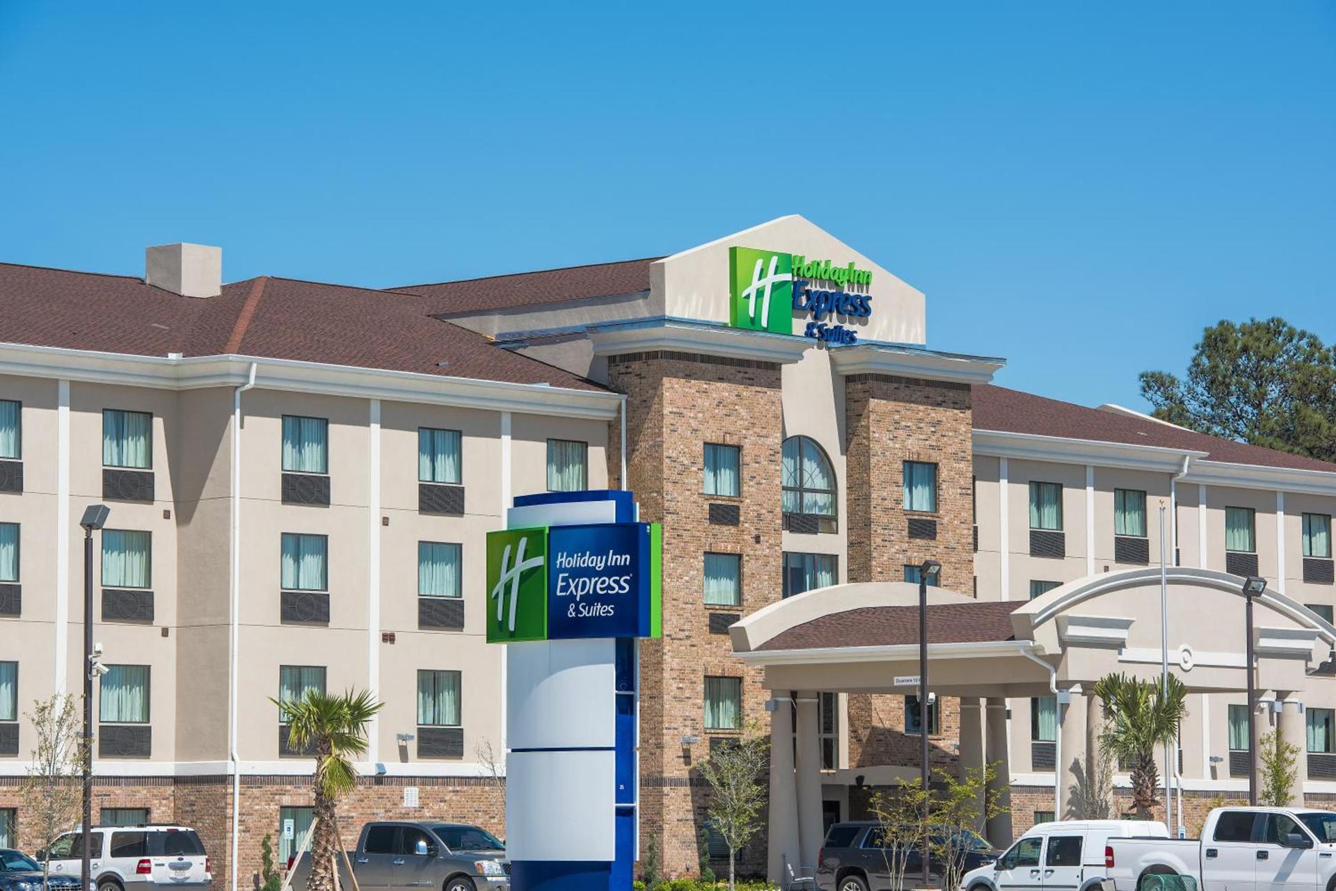 Holiday Inn Express and Suites Houston North - IAH Area by IHG photo 19