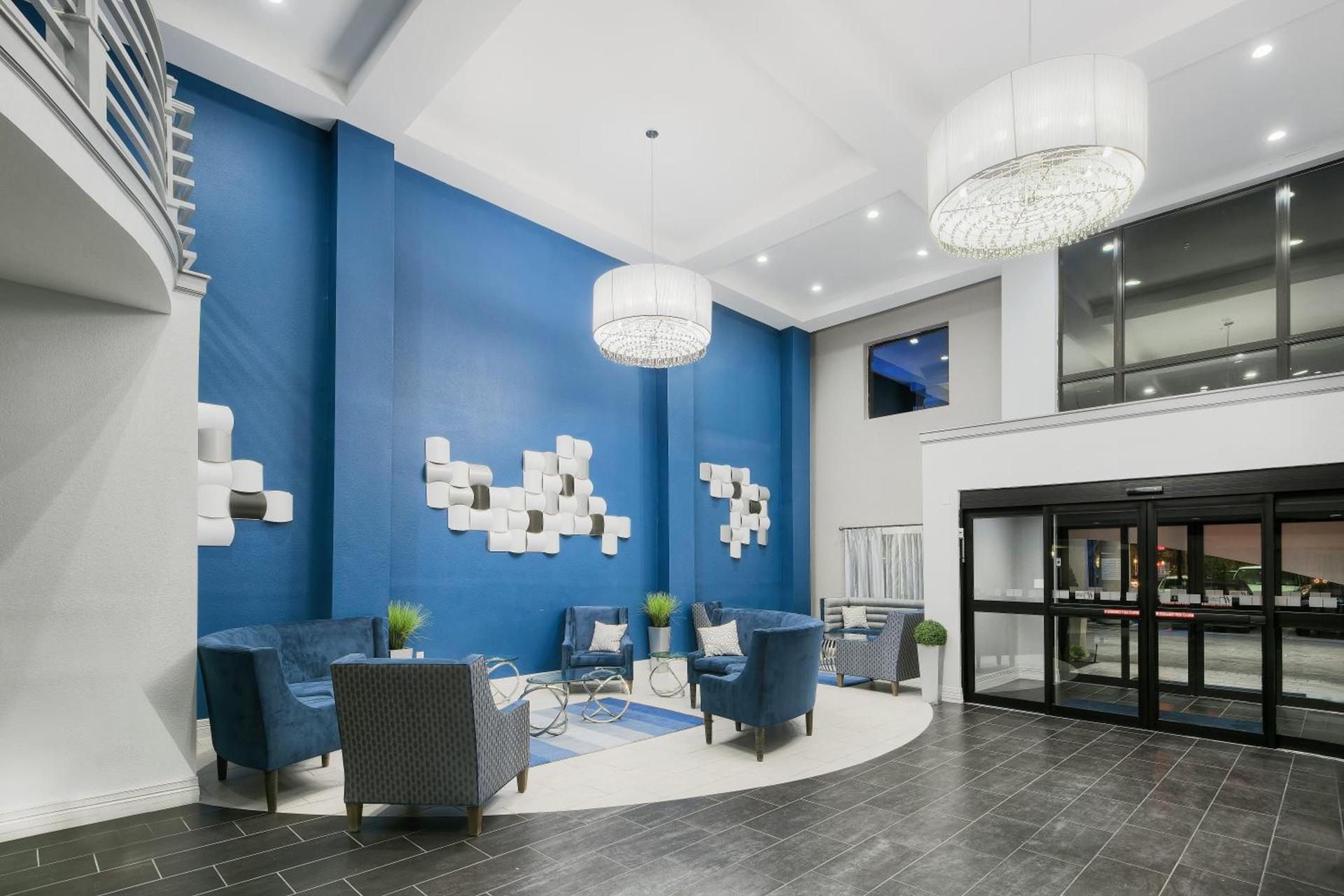 Holiday Inn Express and Suites Houston North - IAH Area by IHG photo 10