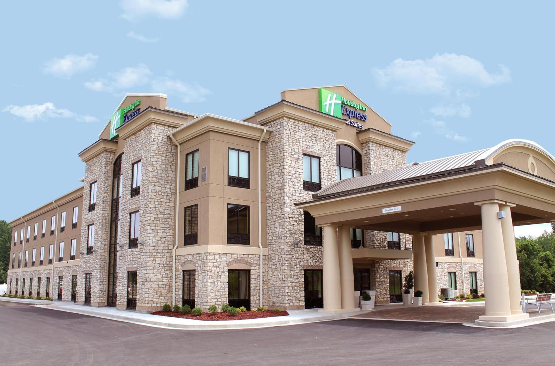 Holiday Inn Express & Suites Paducah West by IHG — hotel in Paducah